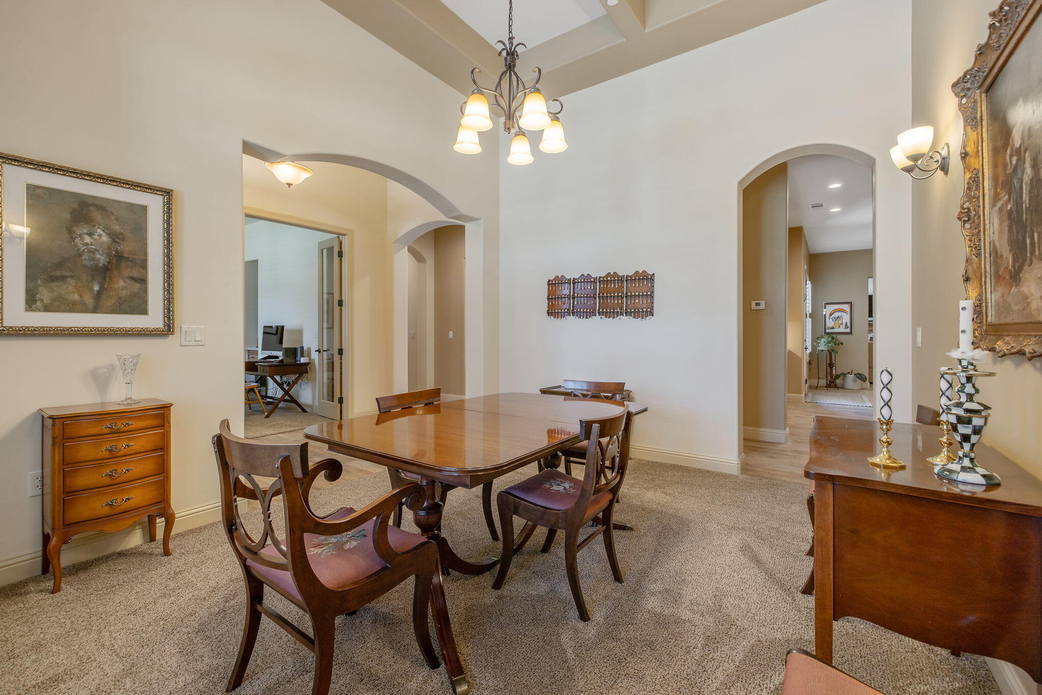 710 Olivewood Dr, Exeter, CA 93221