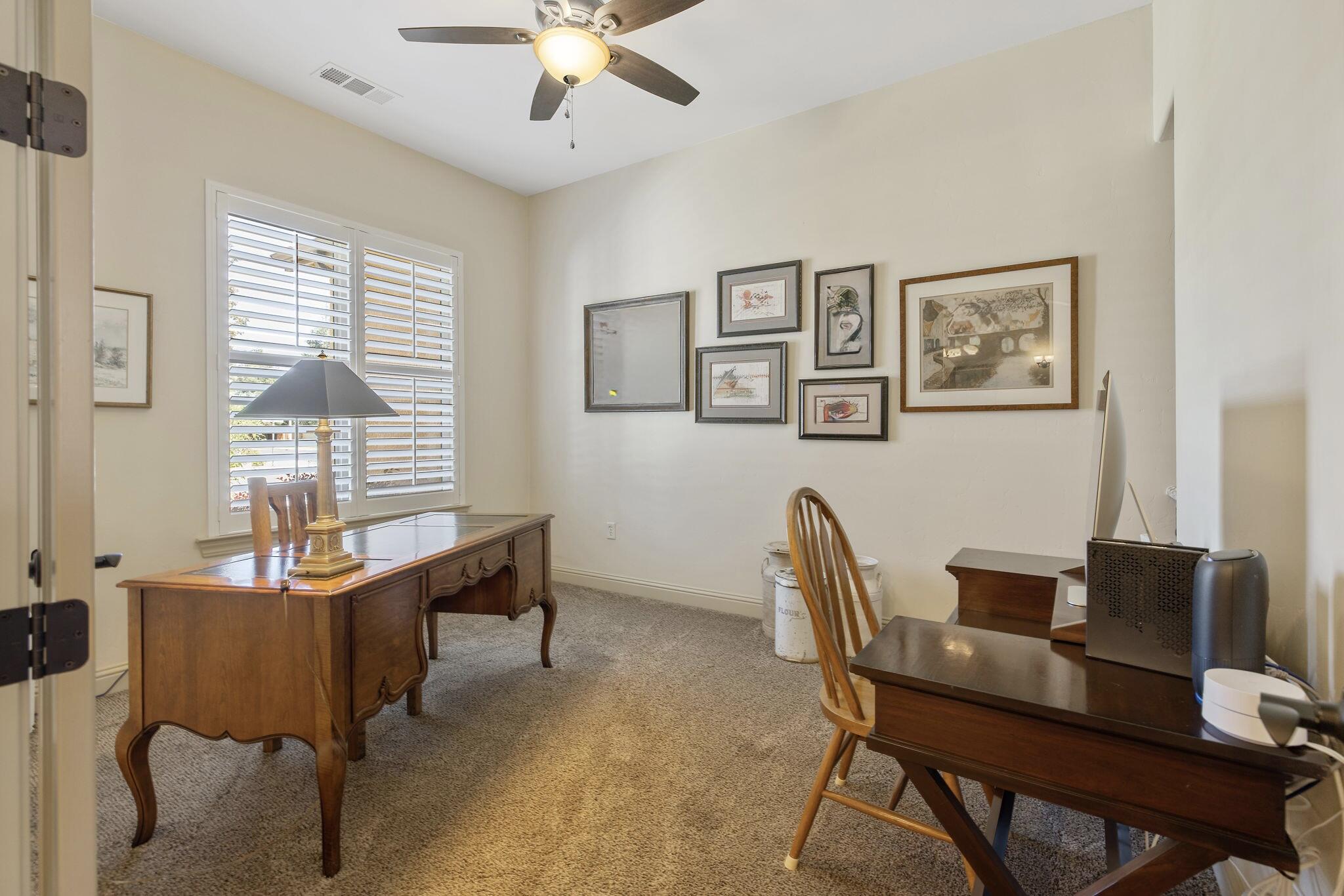 710 Olivewood Dr, Exeter, CA 93221