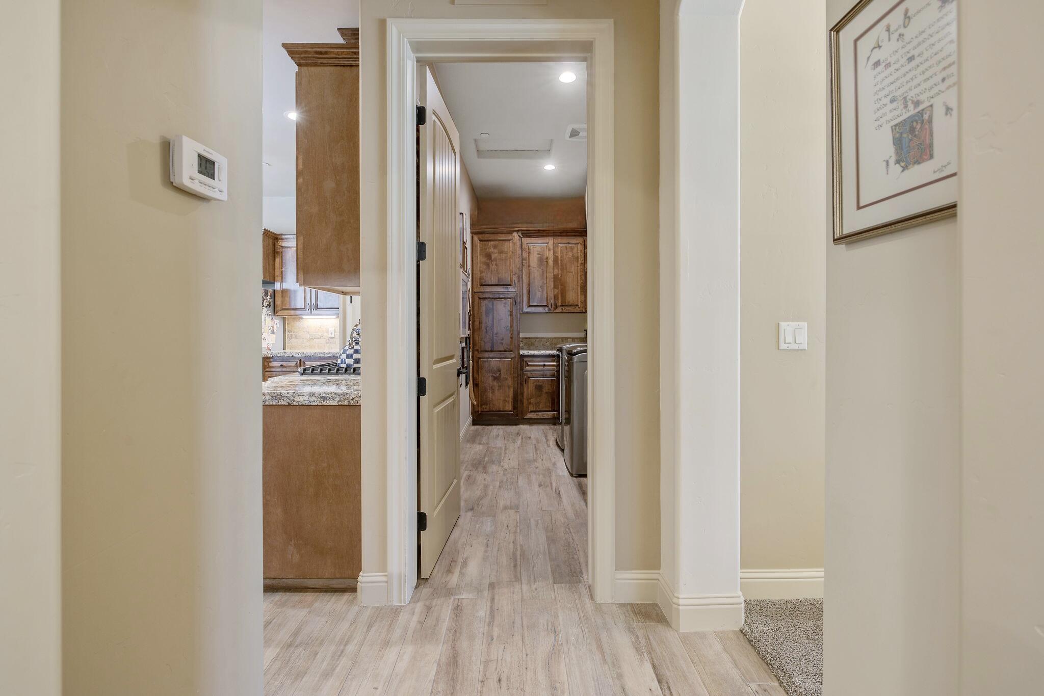710 Olivewood Dr, Exeter, CA 93221