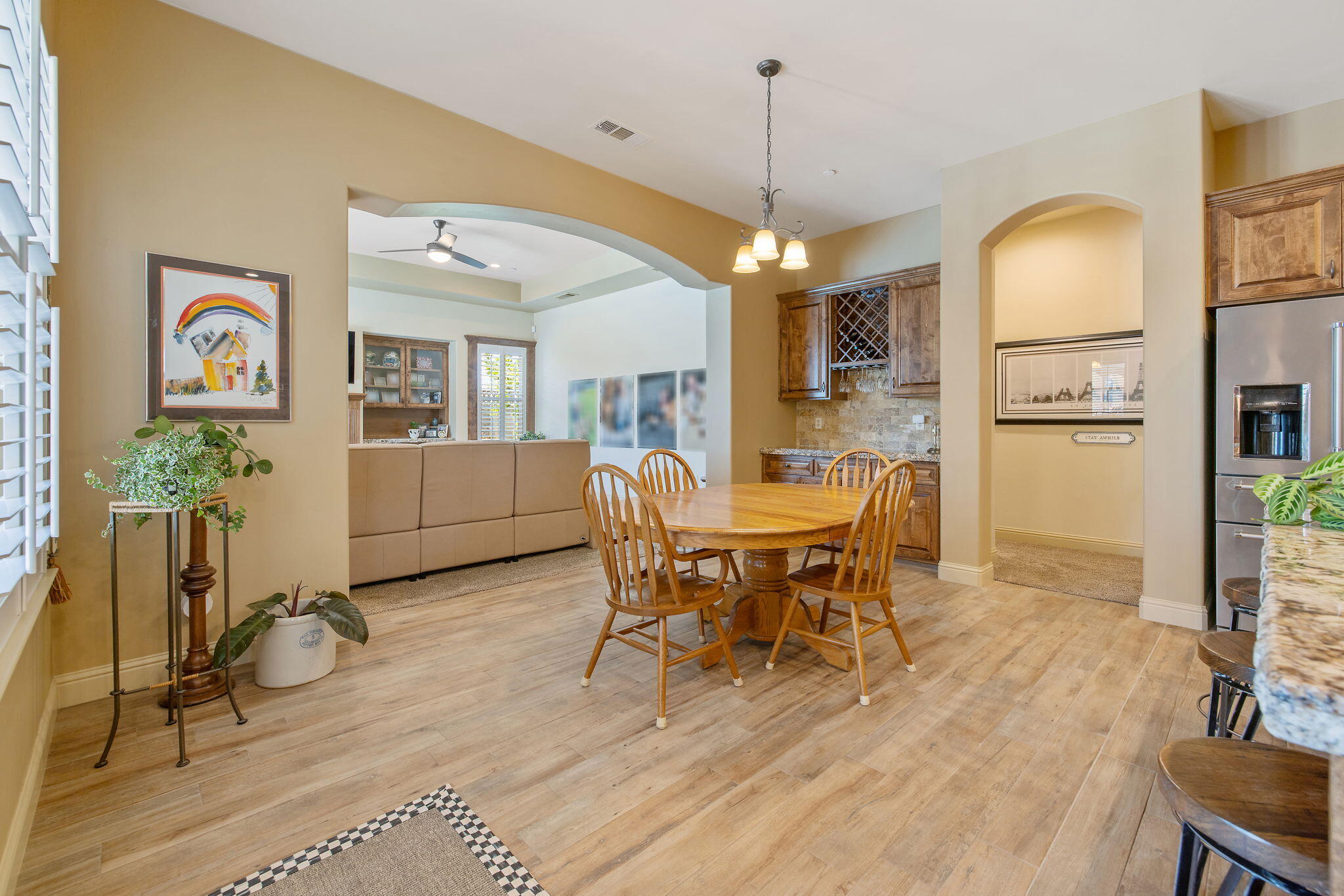 710 Olivewood Dr, Exeter, CA 93221