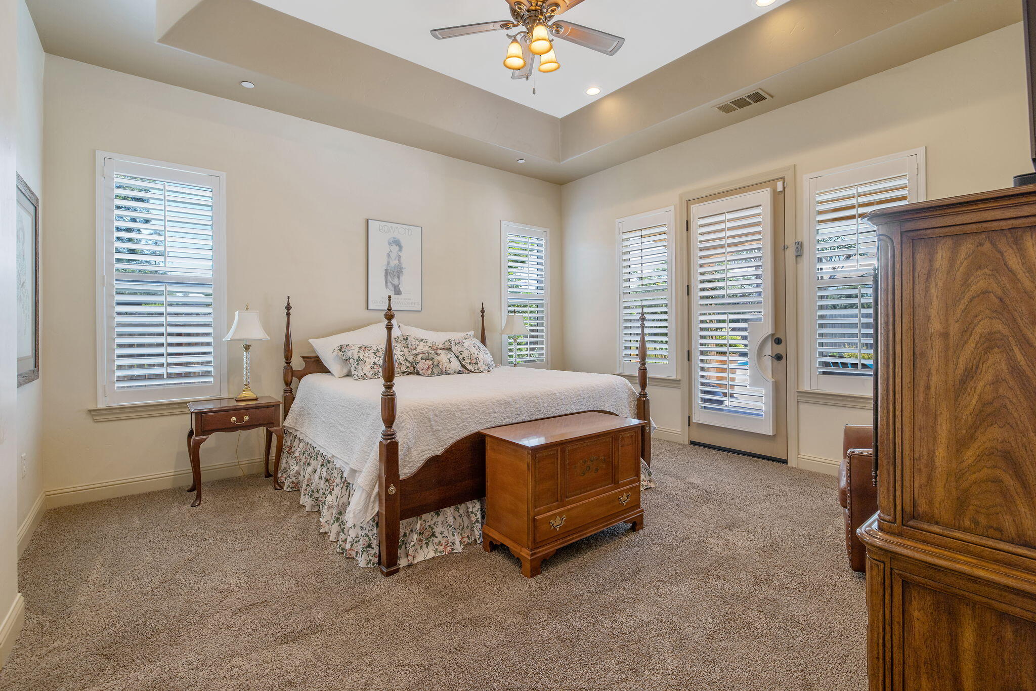 710 Olivewood Dr, Exeter, CA 93221