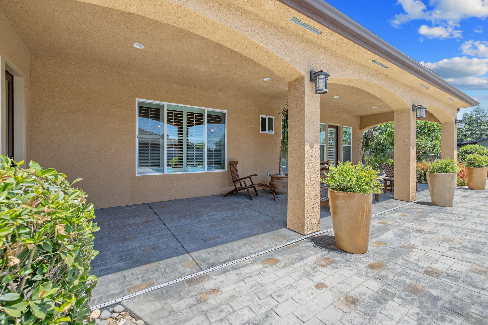 710 Olivewood Dr, Exeter, CA 93221