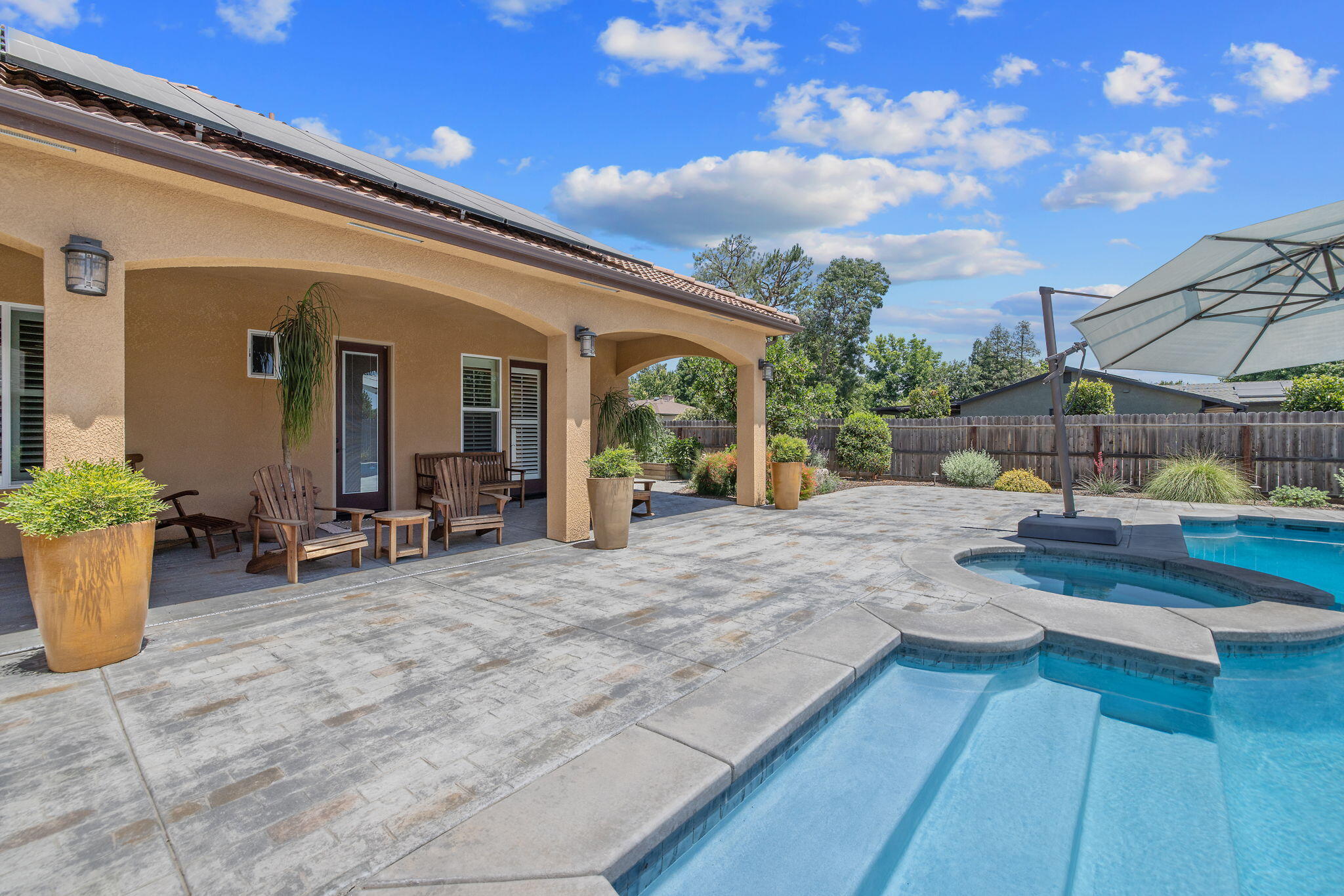 710 Olivewood Dr, Exeter, CA 93221