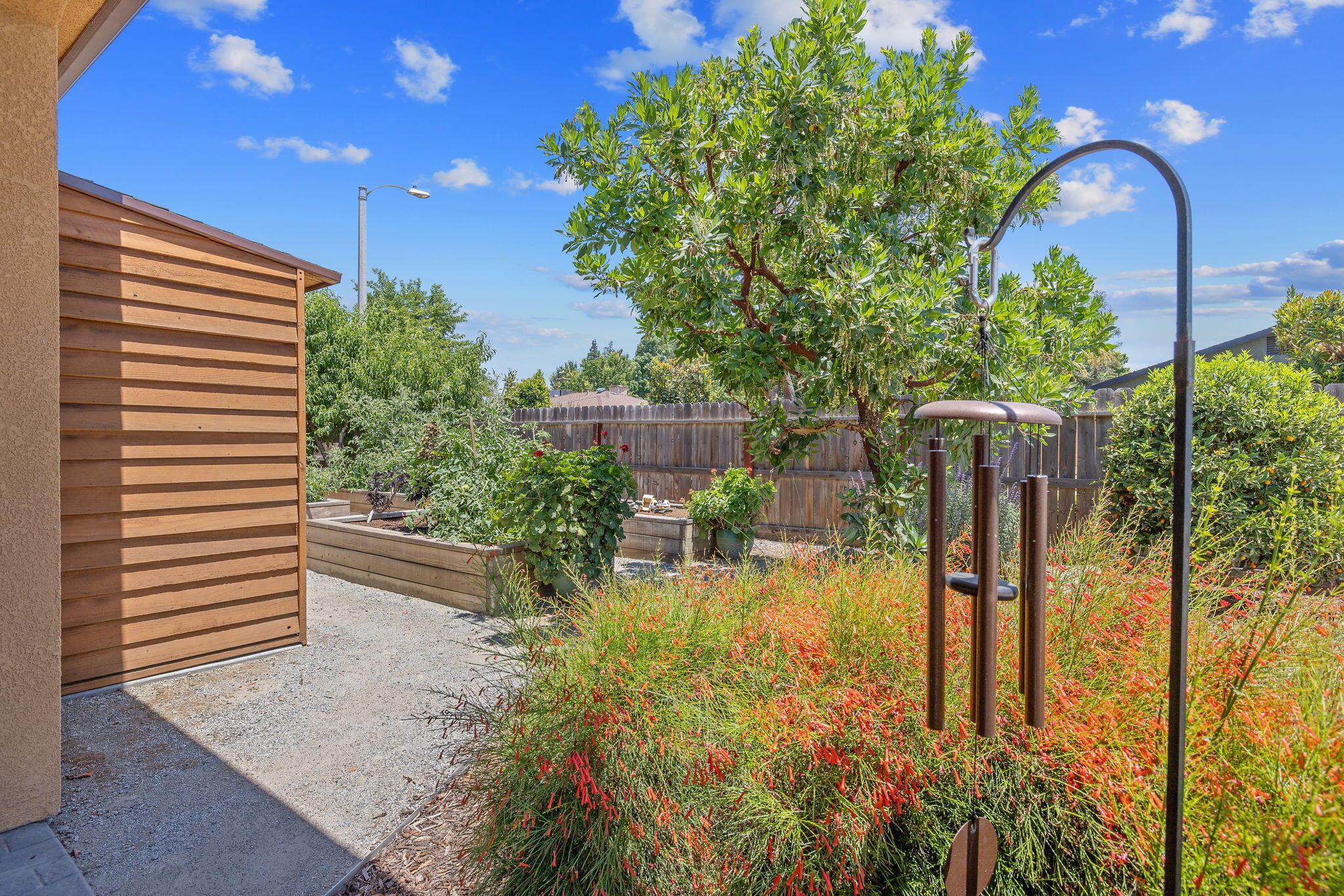 710 Olivewood Dr, Exeter, CA 93221