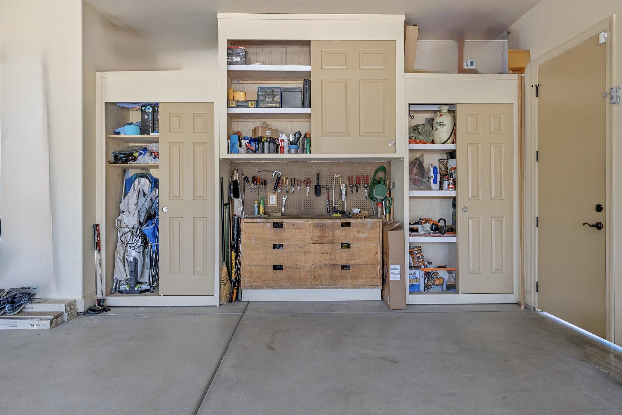 710 Olivewood Dr, Exeter, CA 93221