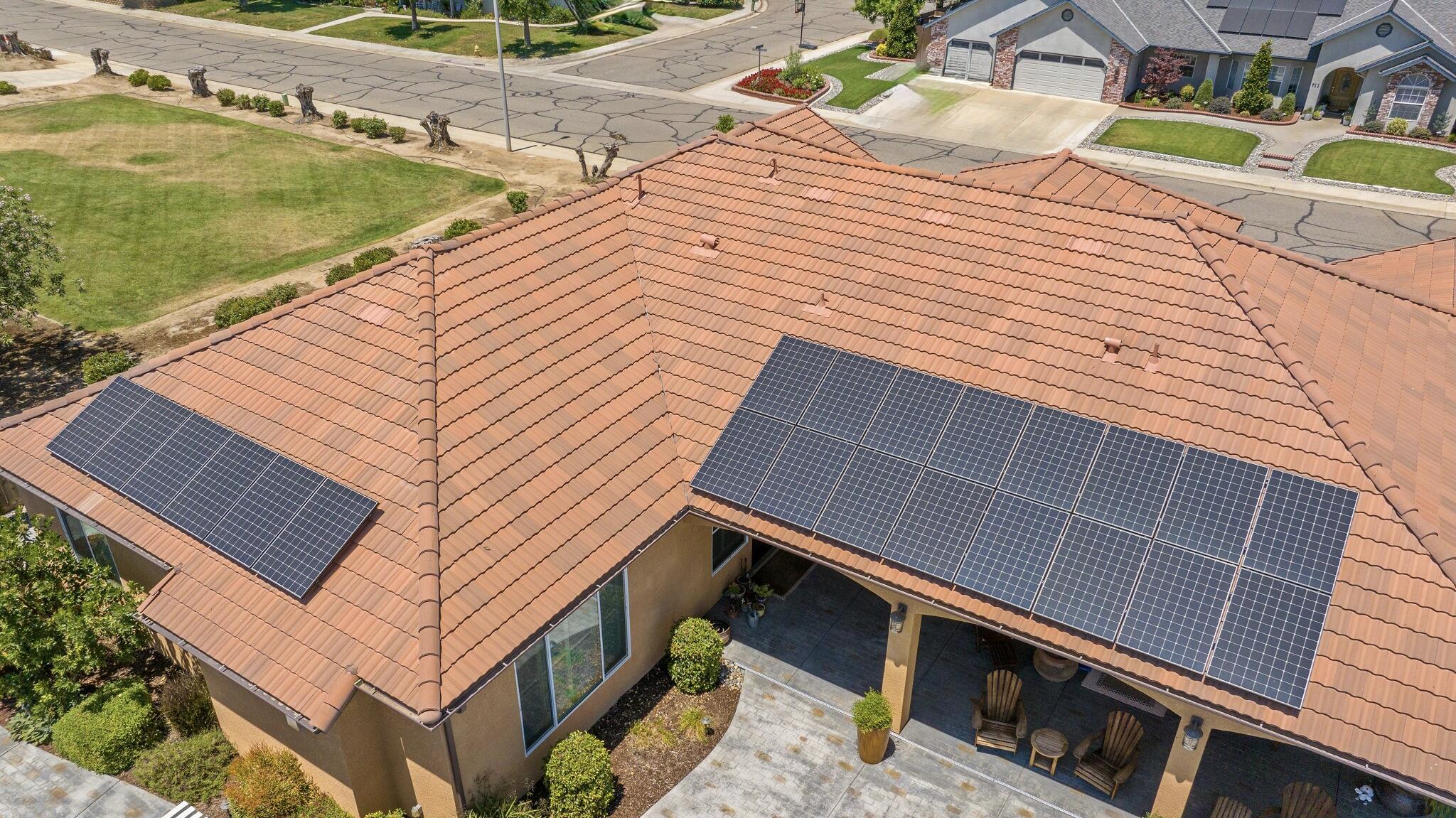 710 Olivewood Dr, Exeter, CA 93221