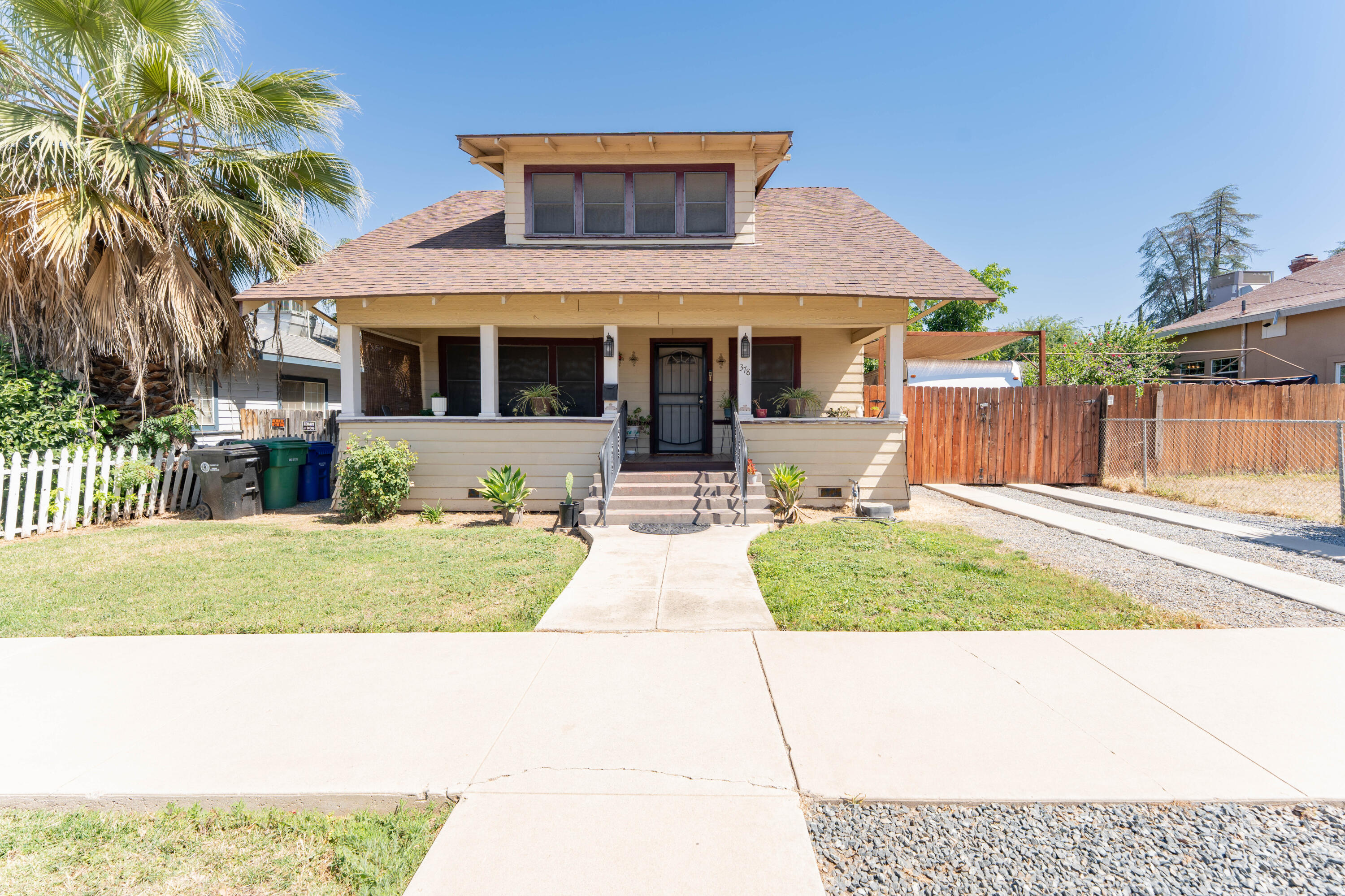 378 E Mill Ave, Porterville, CA 93257