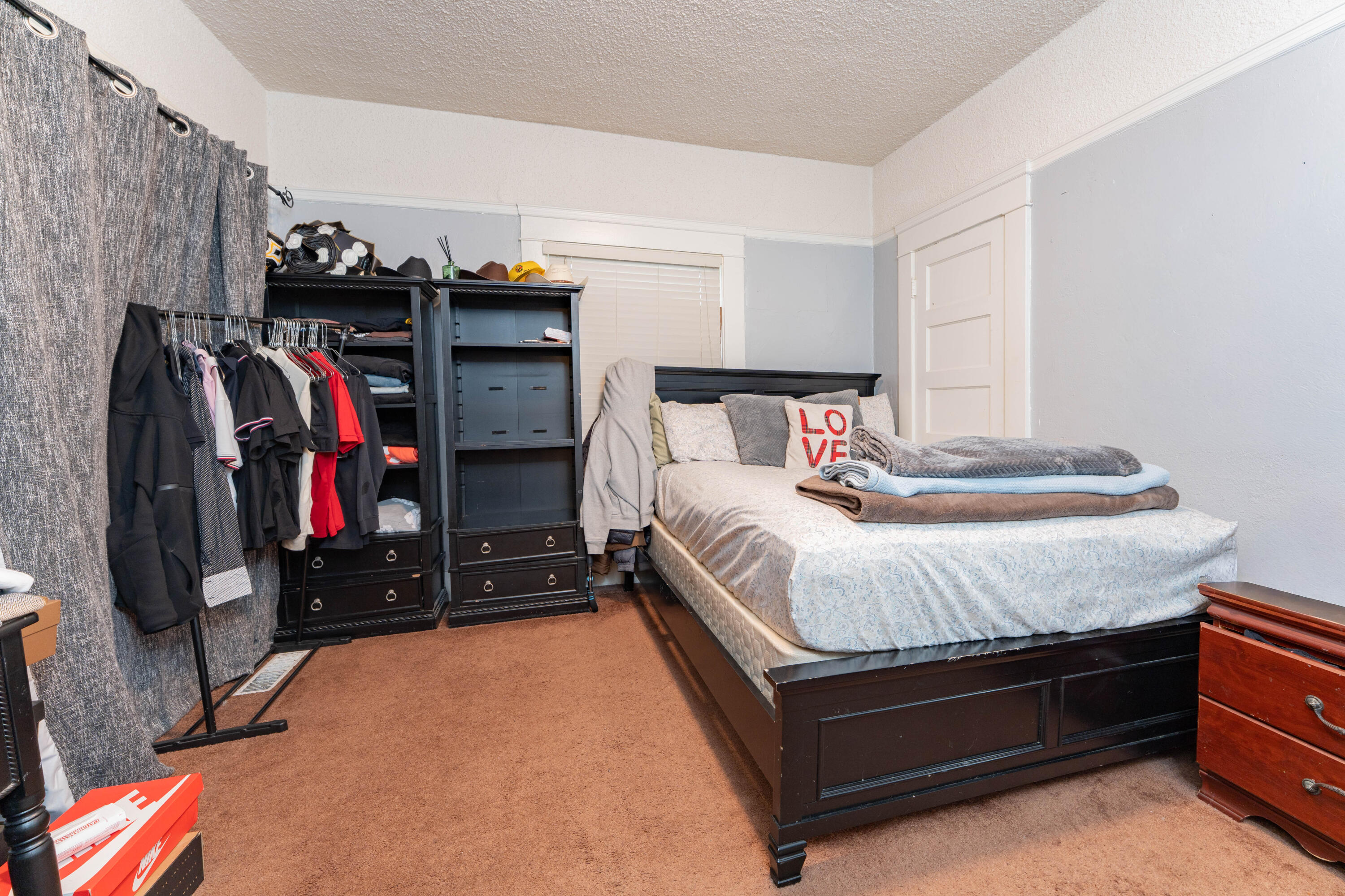 378 E Mill Ave, Porterville, CA 93257