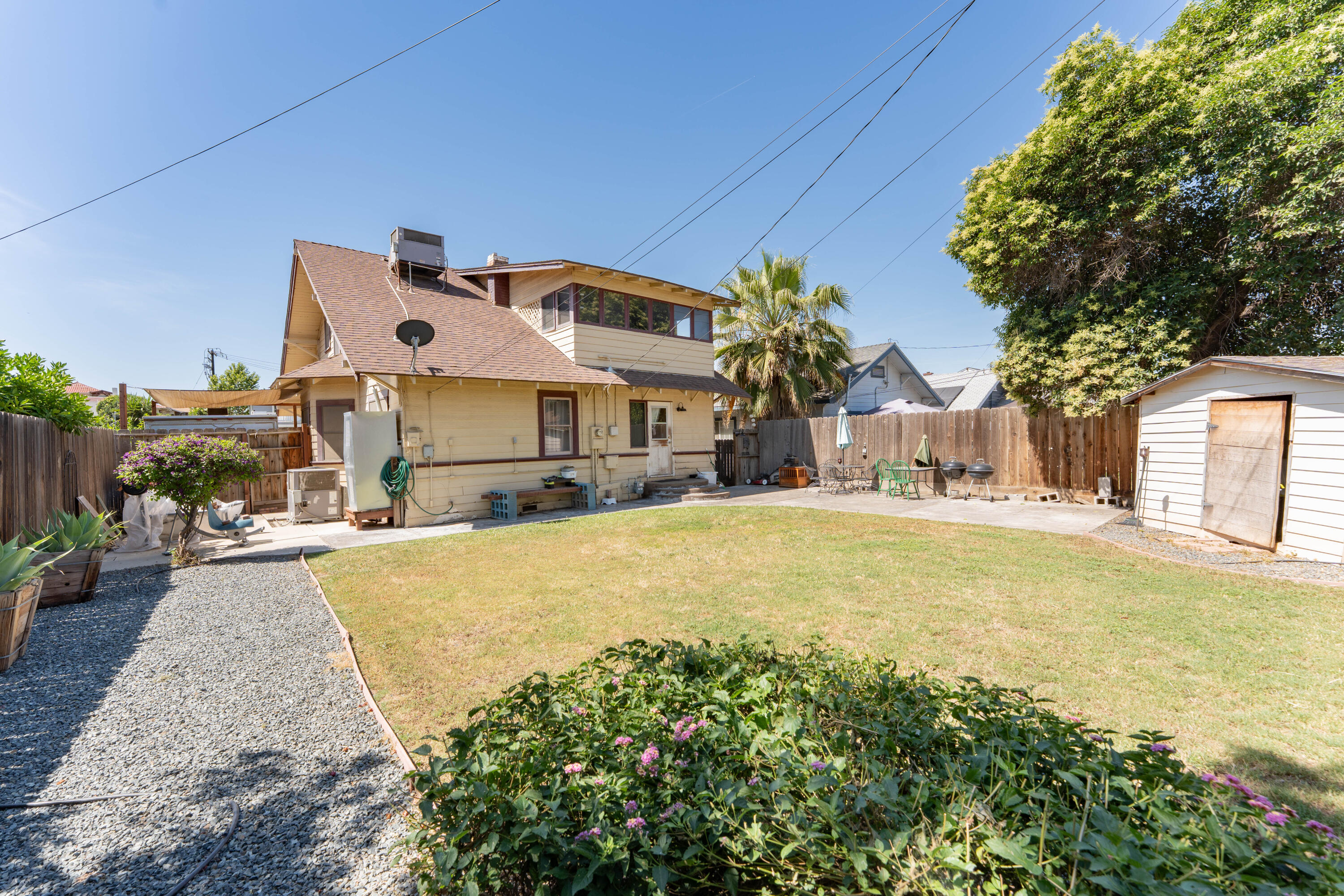 378 E Mill Ave, Porterville, CA 93257