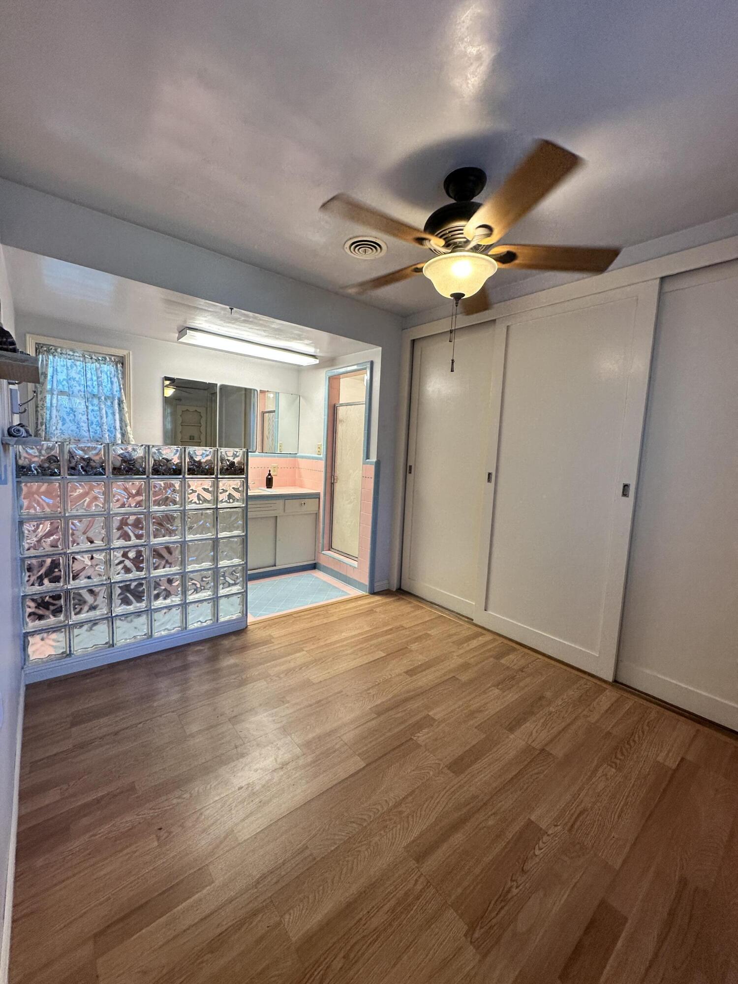 933 E Cross Ave, Tulare, CA 93274