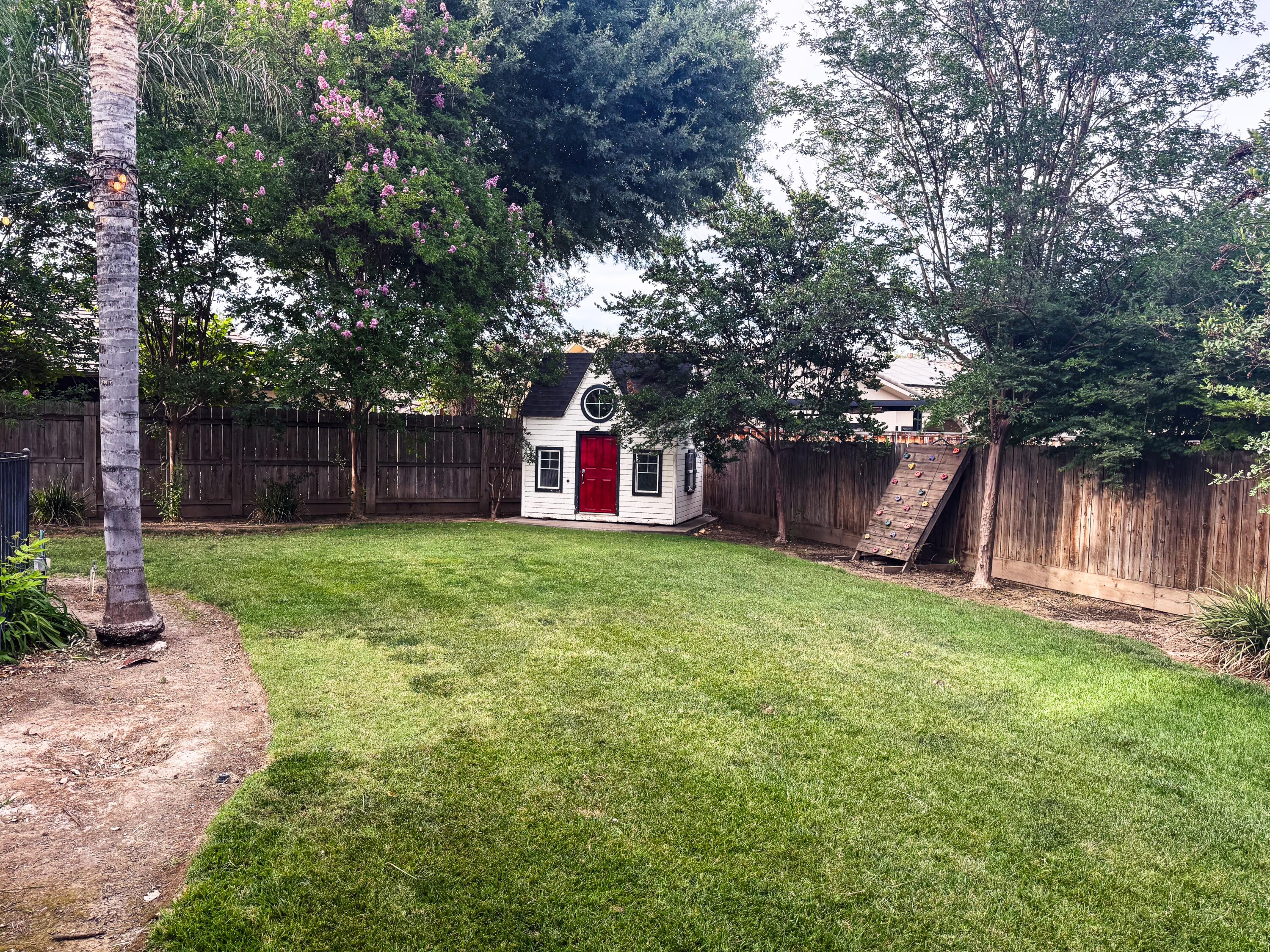 4744 W Ferguson Ave, Visalia, CA 93291