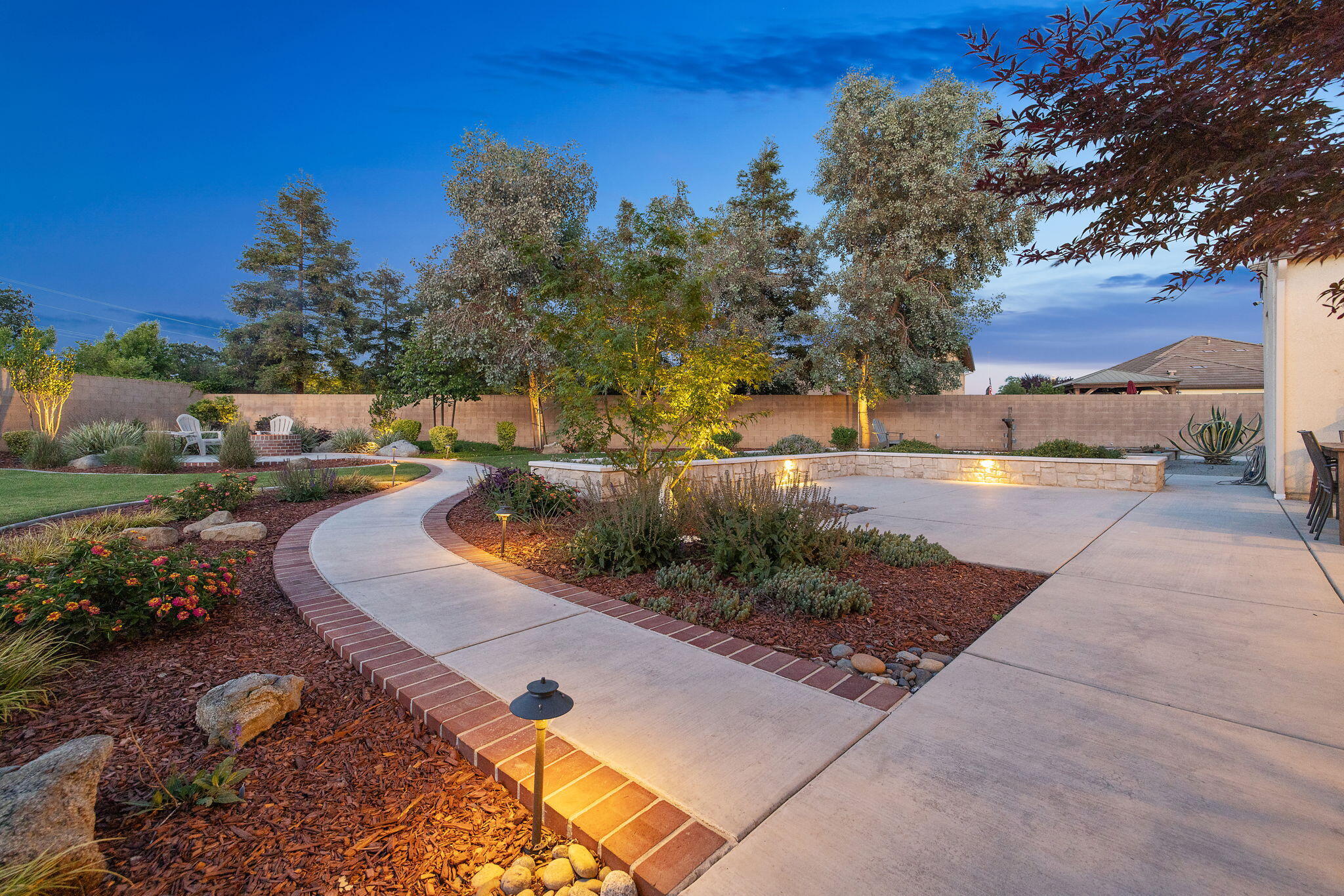 3500 W Lark Ave, Visalia, CA 93291