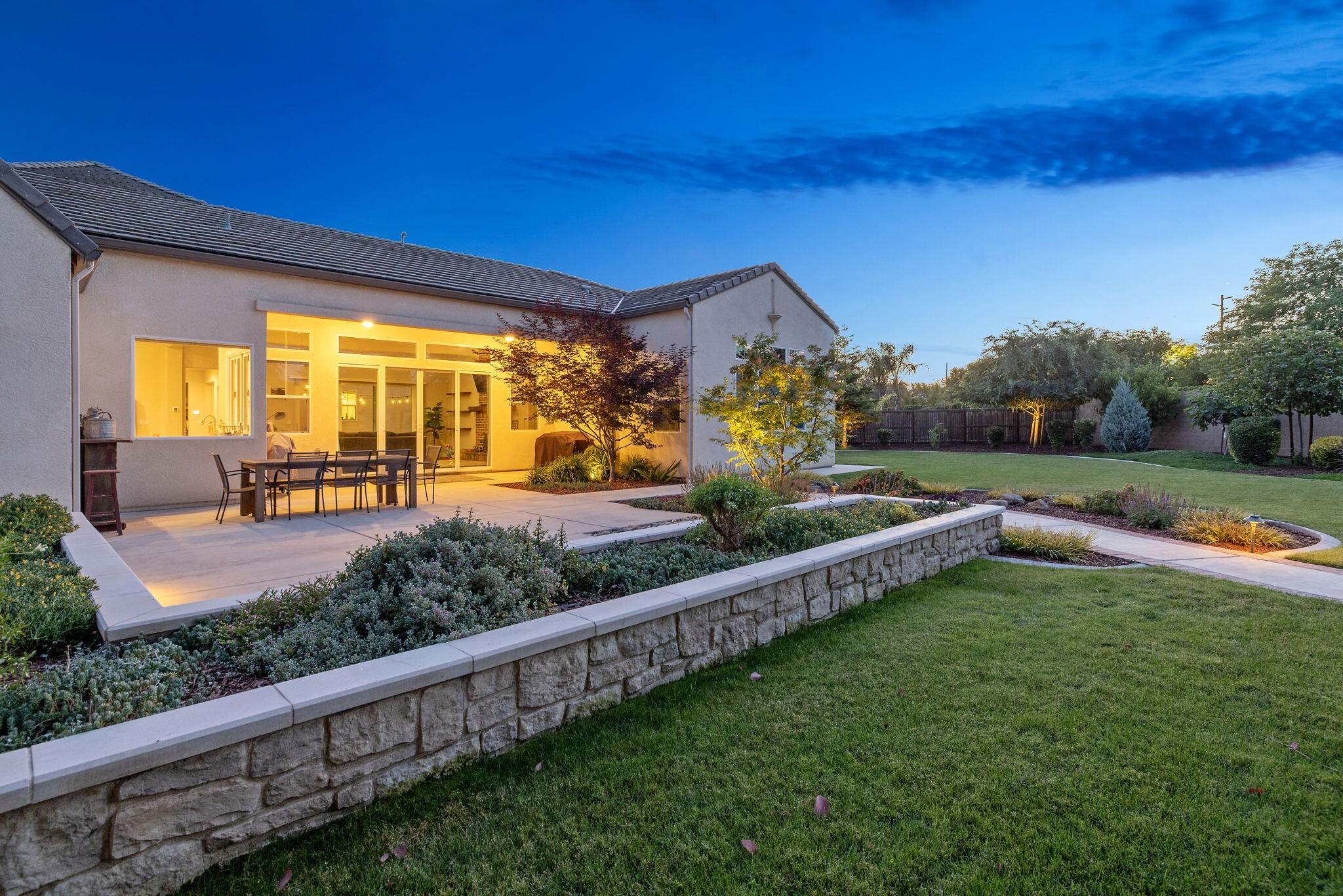 3500 W Lark Ave, Visalia, CA 93291