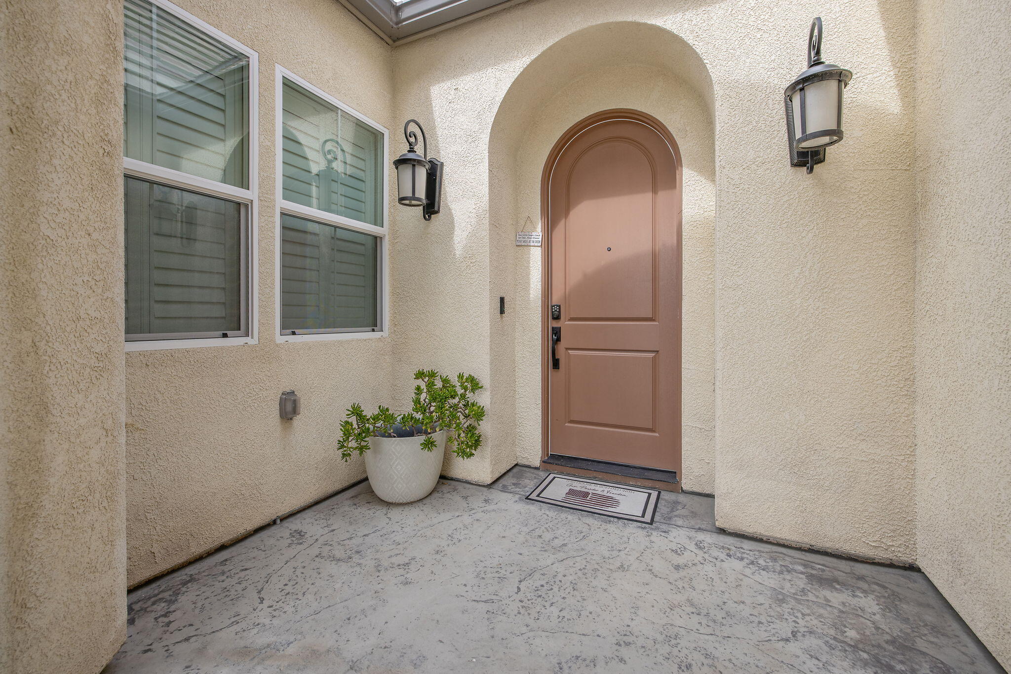 3500 W Lark Ave, Visalia, CA 93291