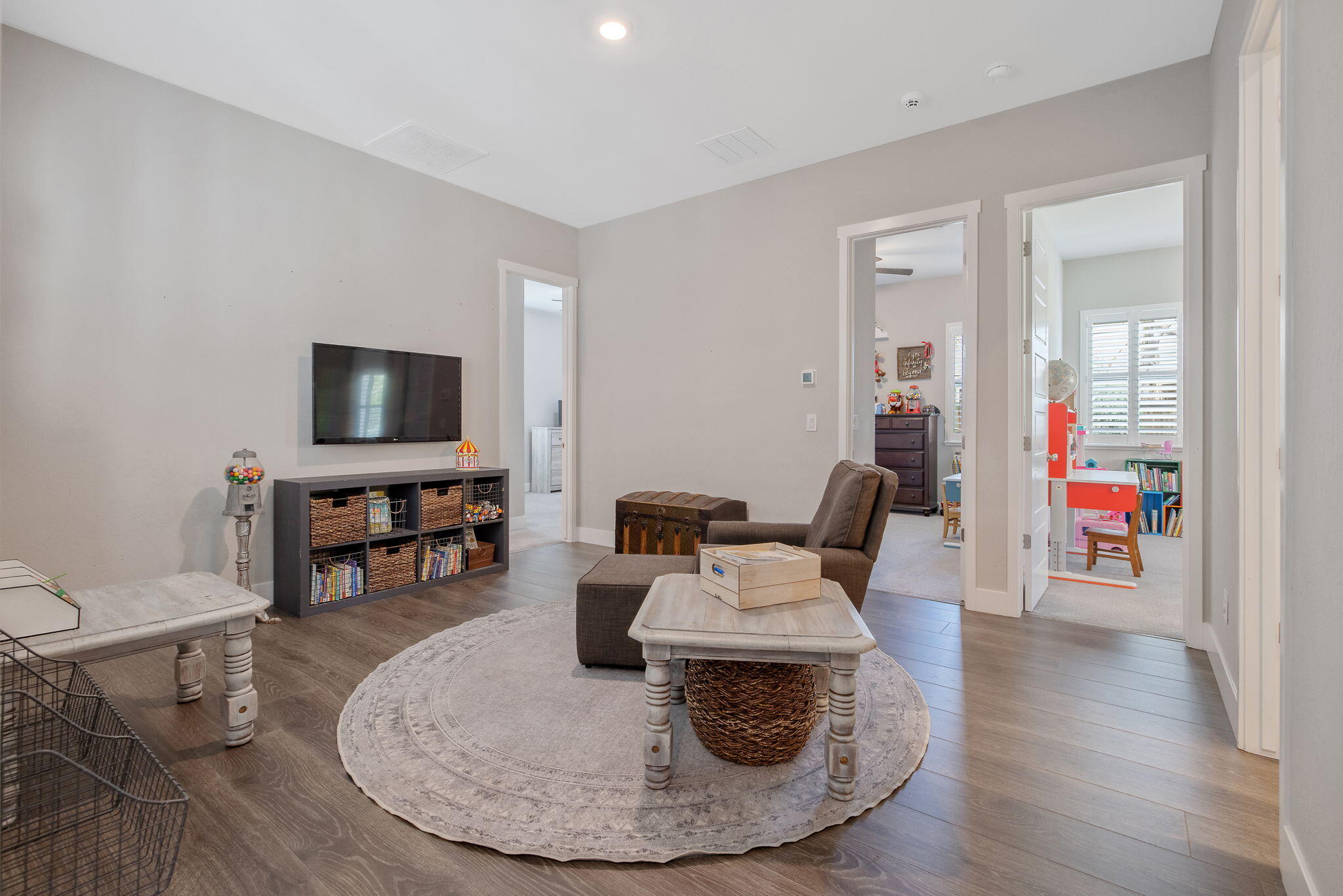 3500 W Lark Ave, Visalia, CA 93291