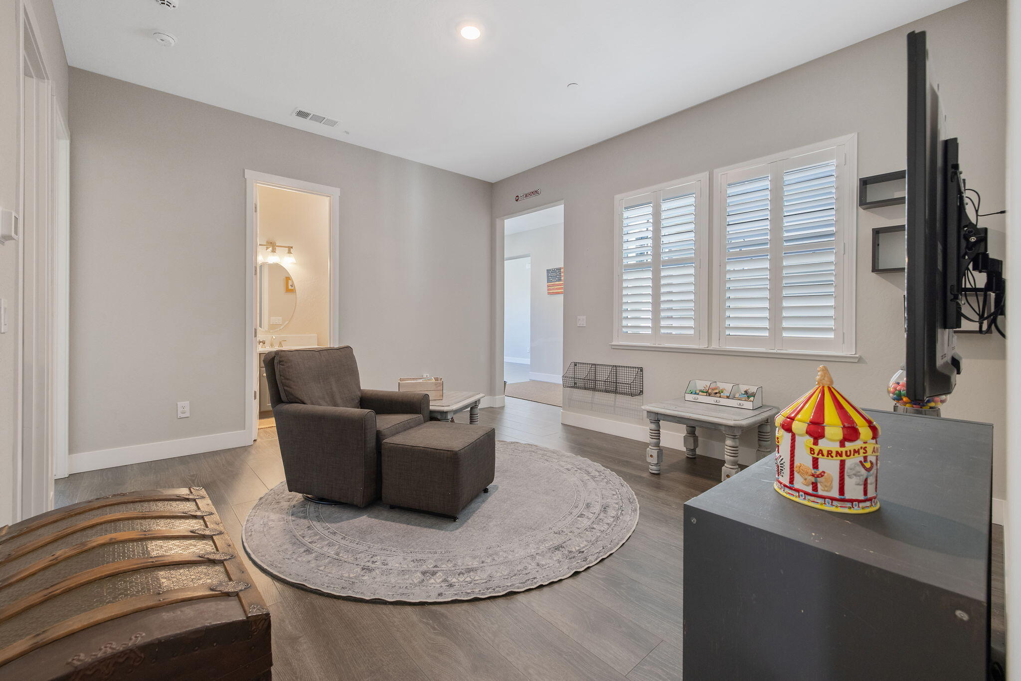 3500 W Lark Ave, Visalia, CA 93291