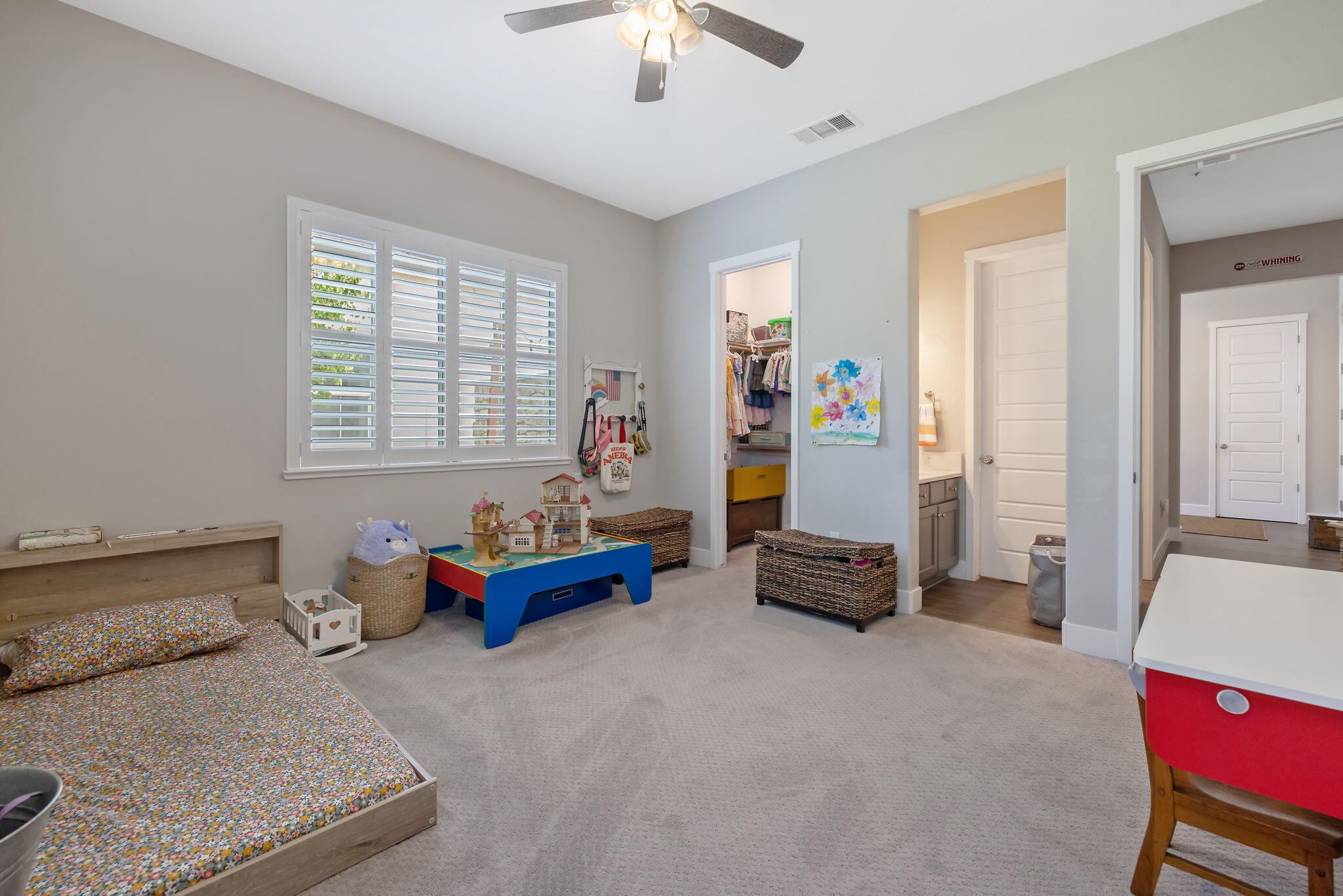 3500 W Lark Ave, Visalia, CA 93291