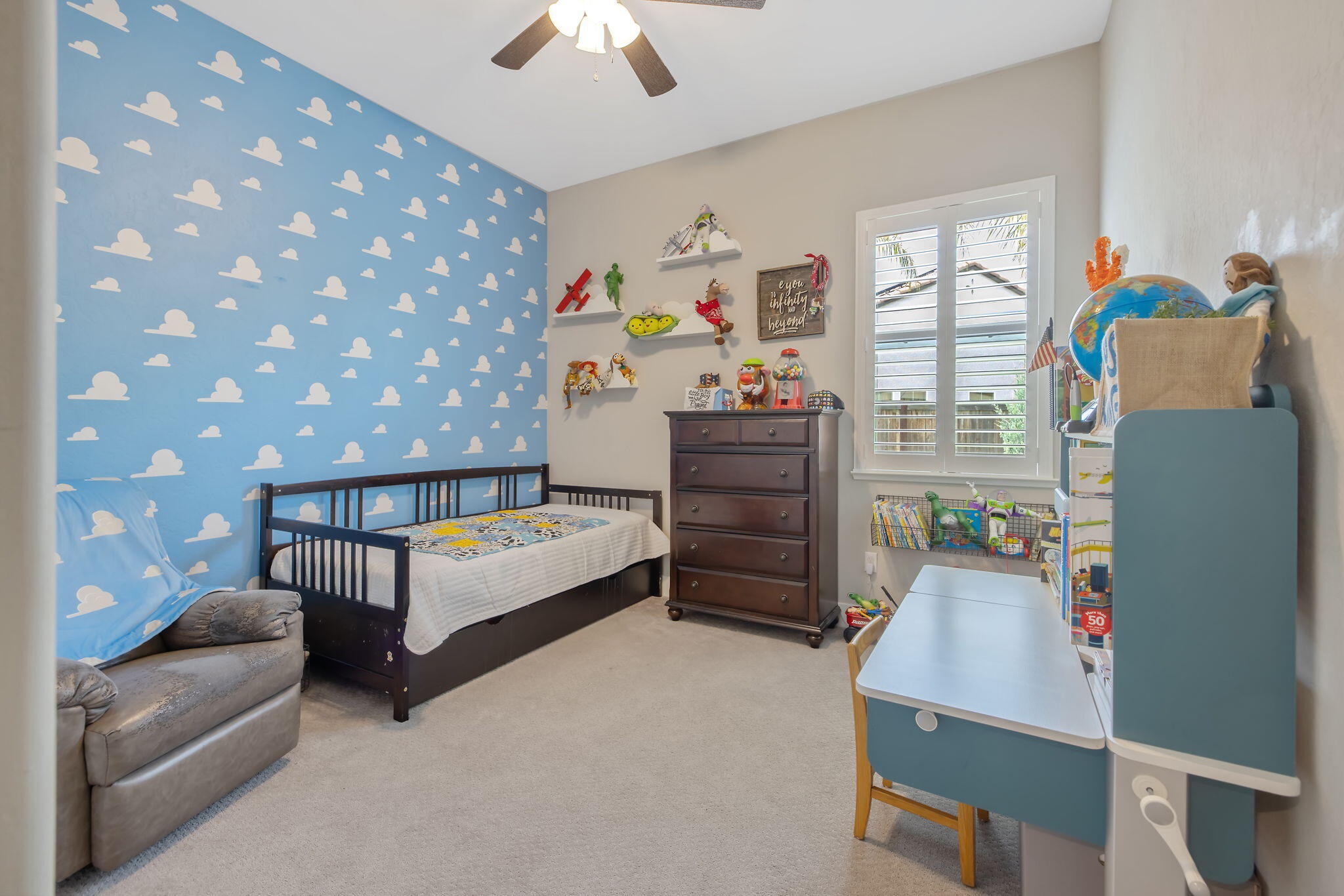 3500 W Lark Ave, Visalia, CA 93291