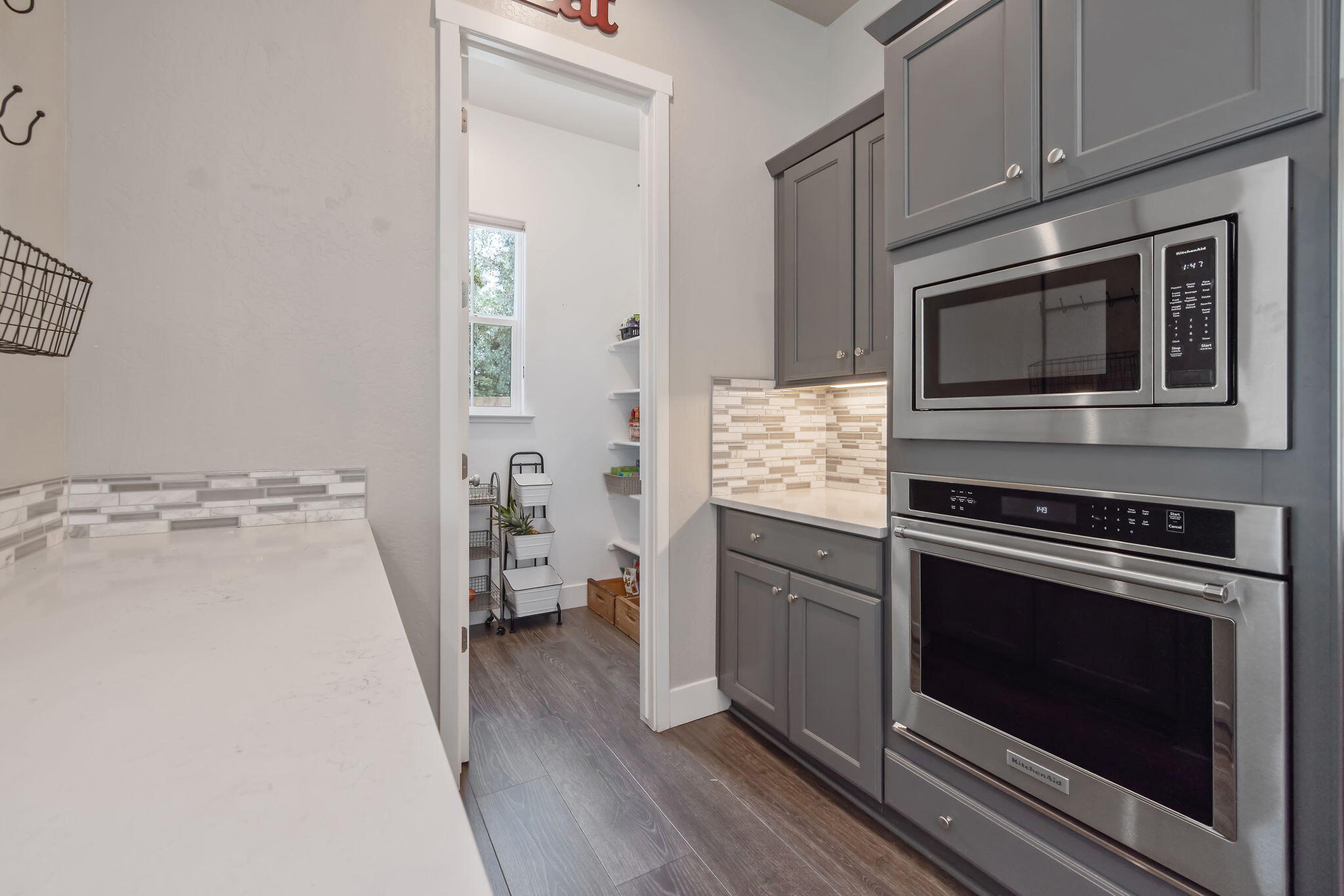 3500 W Lark Ave, Visalia, CA 93291