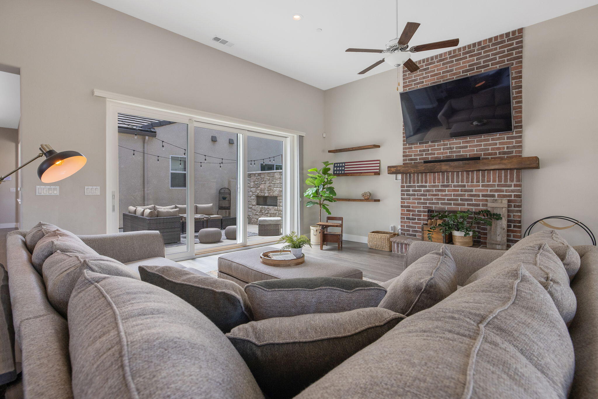 3500 W Lark Ave, Visalia, CA 93291