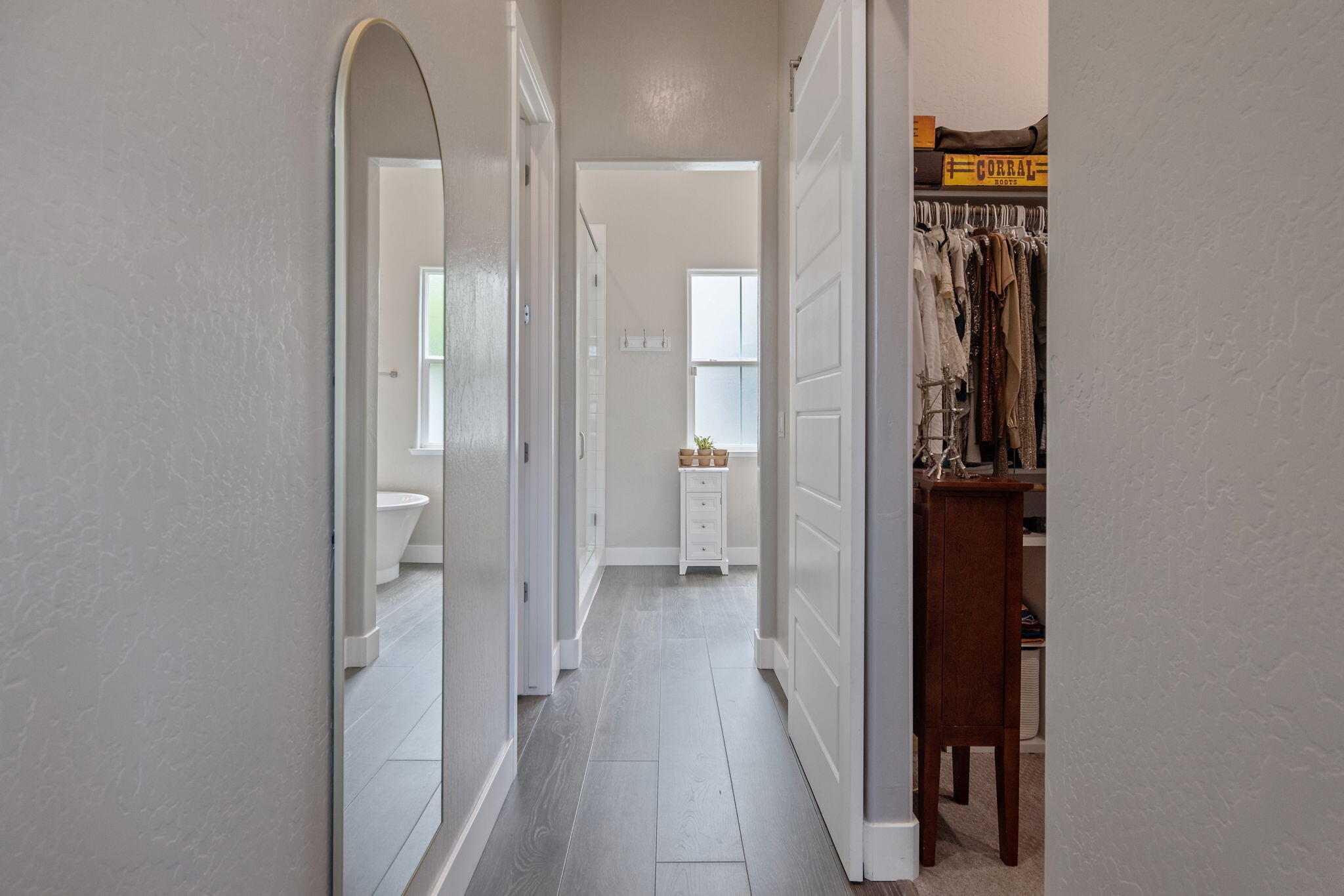 3500 W Lark Ave, Visalia, CA 93291