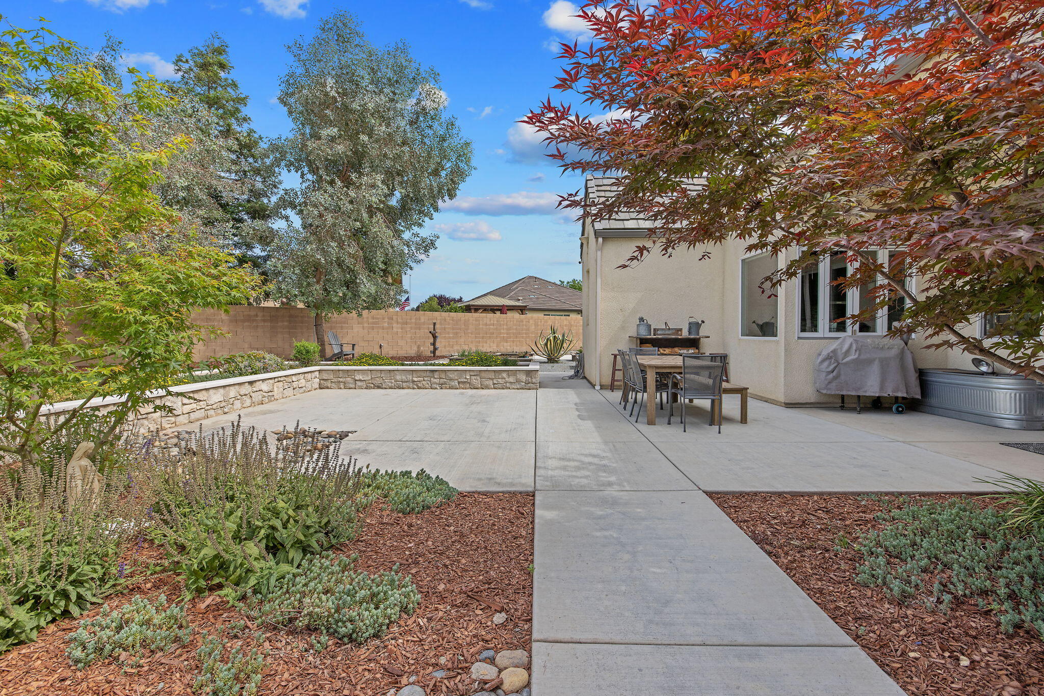 3500 W Lark Ave, Visalia, CA 93291