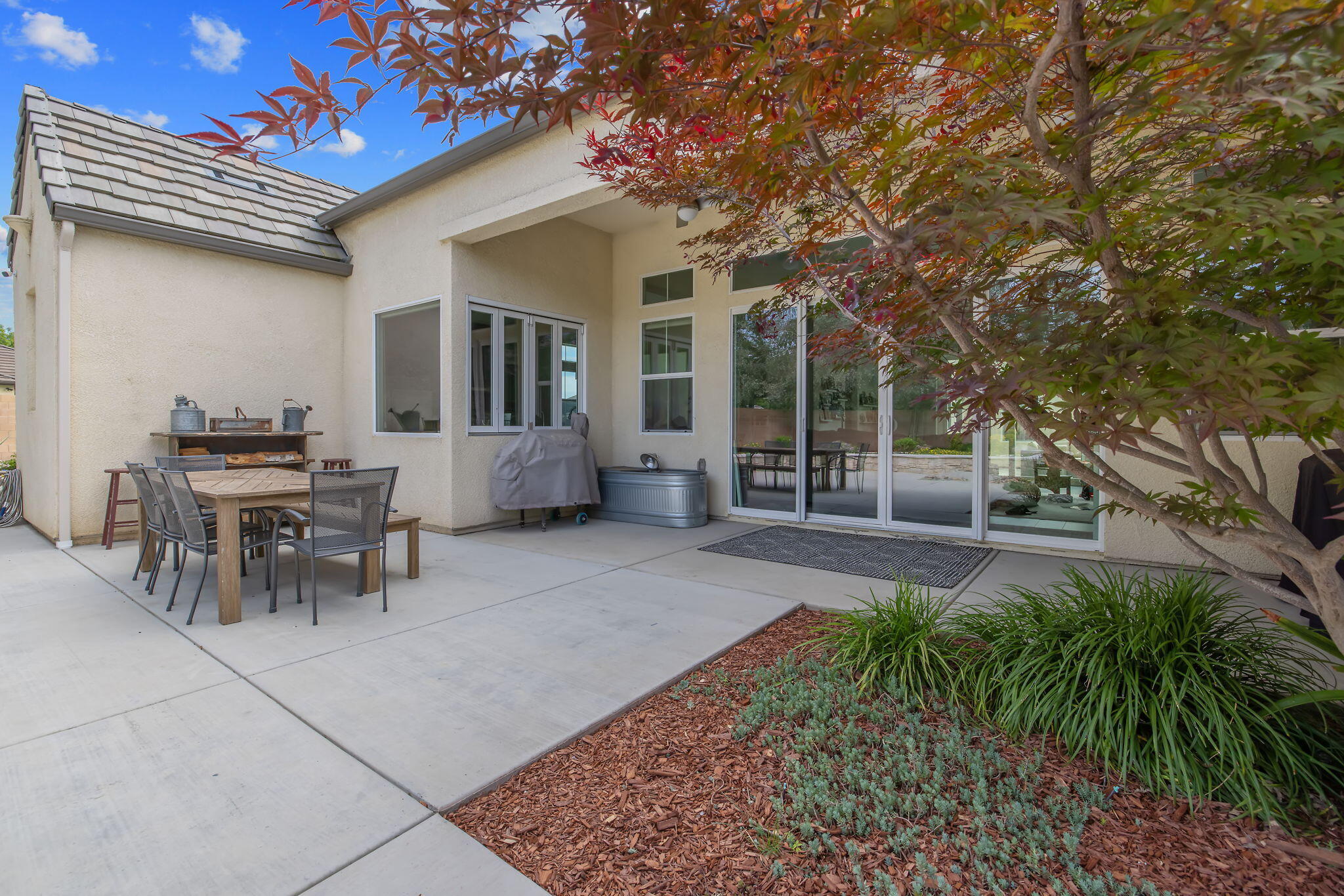 3500 W Lark Ave, Visalia, CA 93291