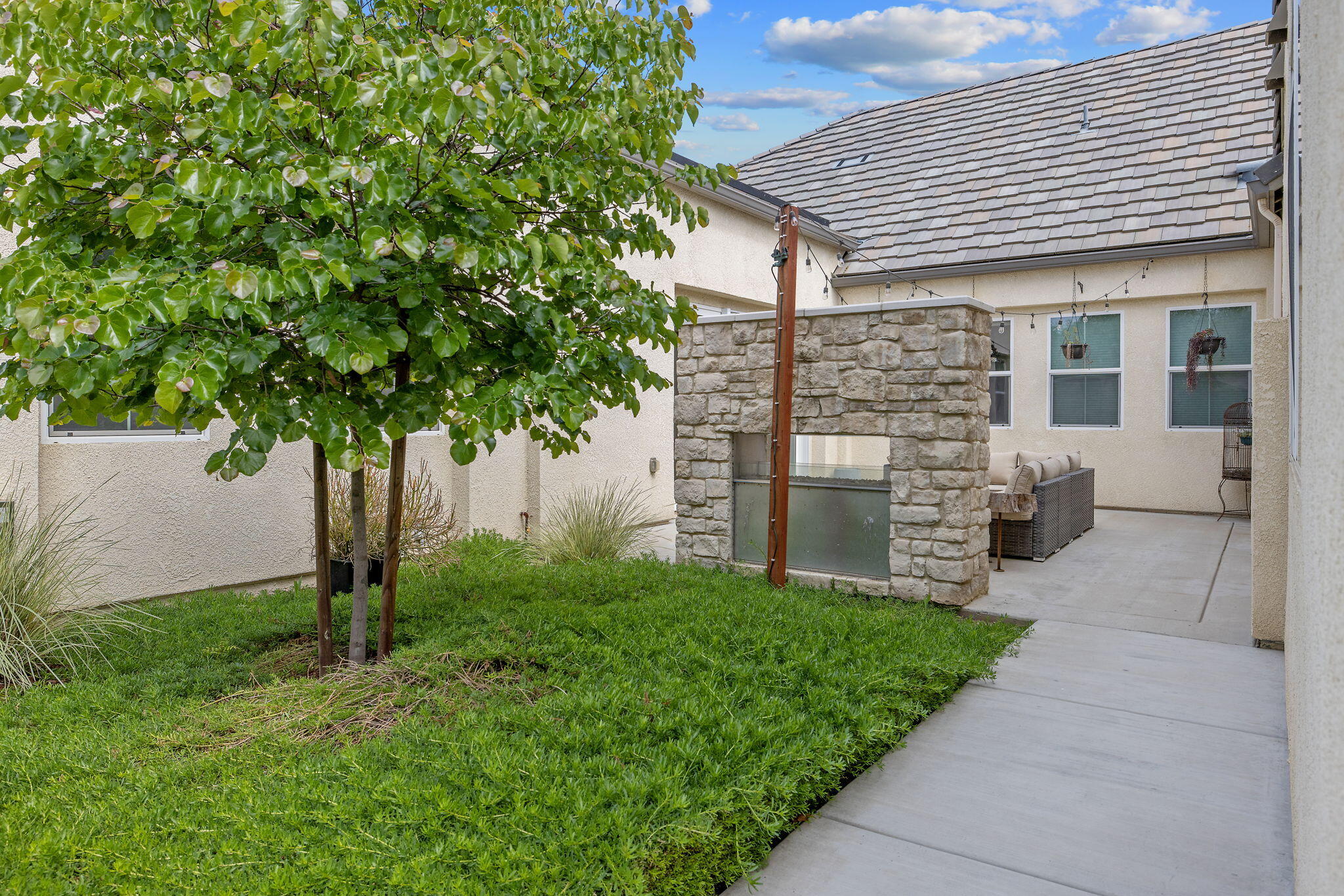 3500 W Lark Ave, Visalia, CA 93291