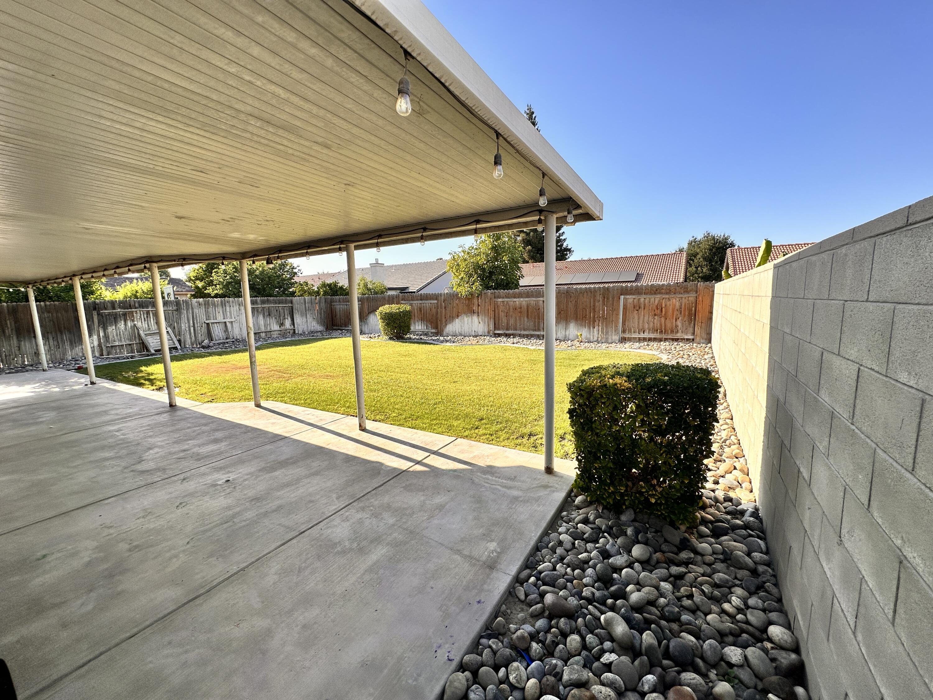 7108 Drift Creek St, Bakersfield, CA 93313
