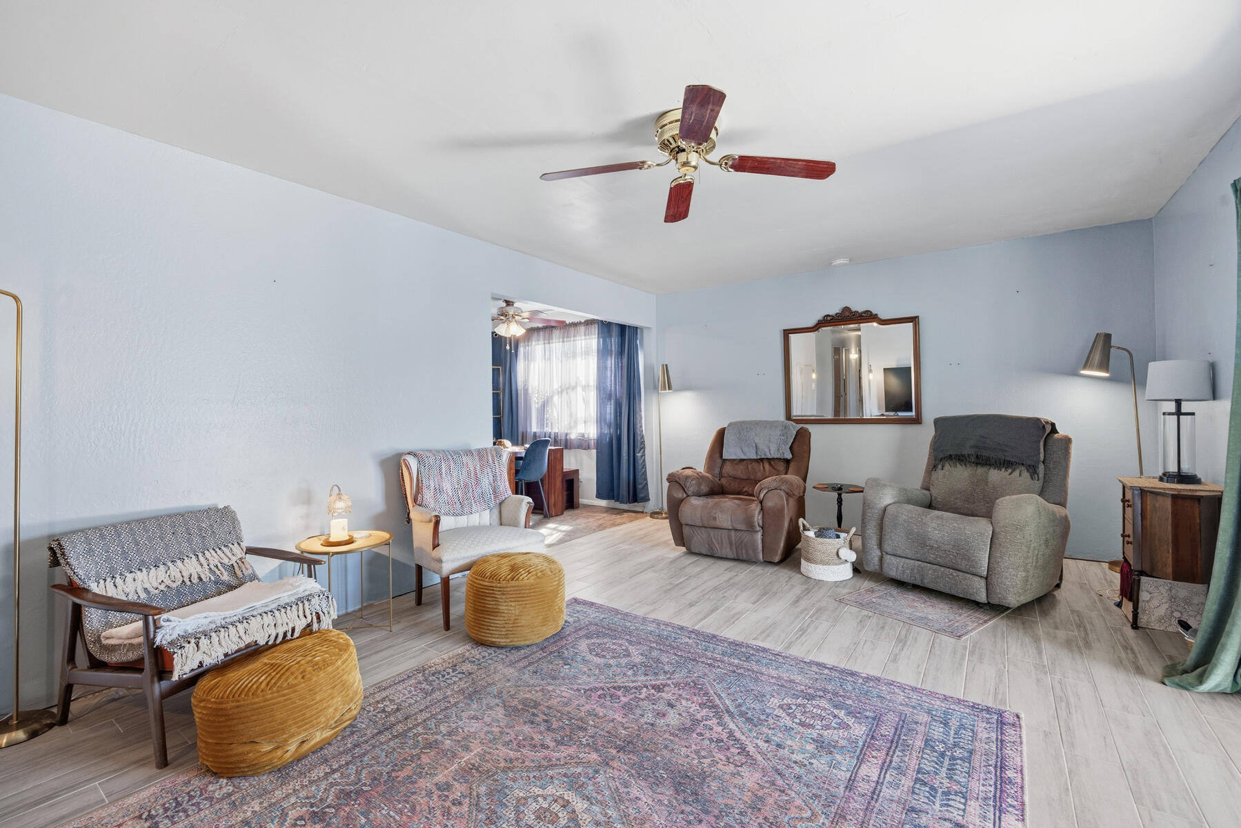 2423 W Norwich Ave, Fresno, CA 93705