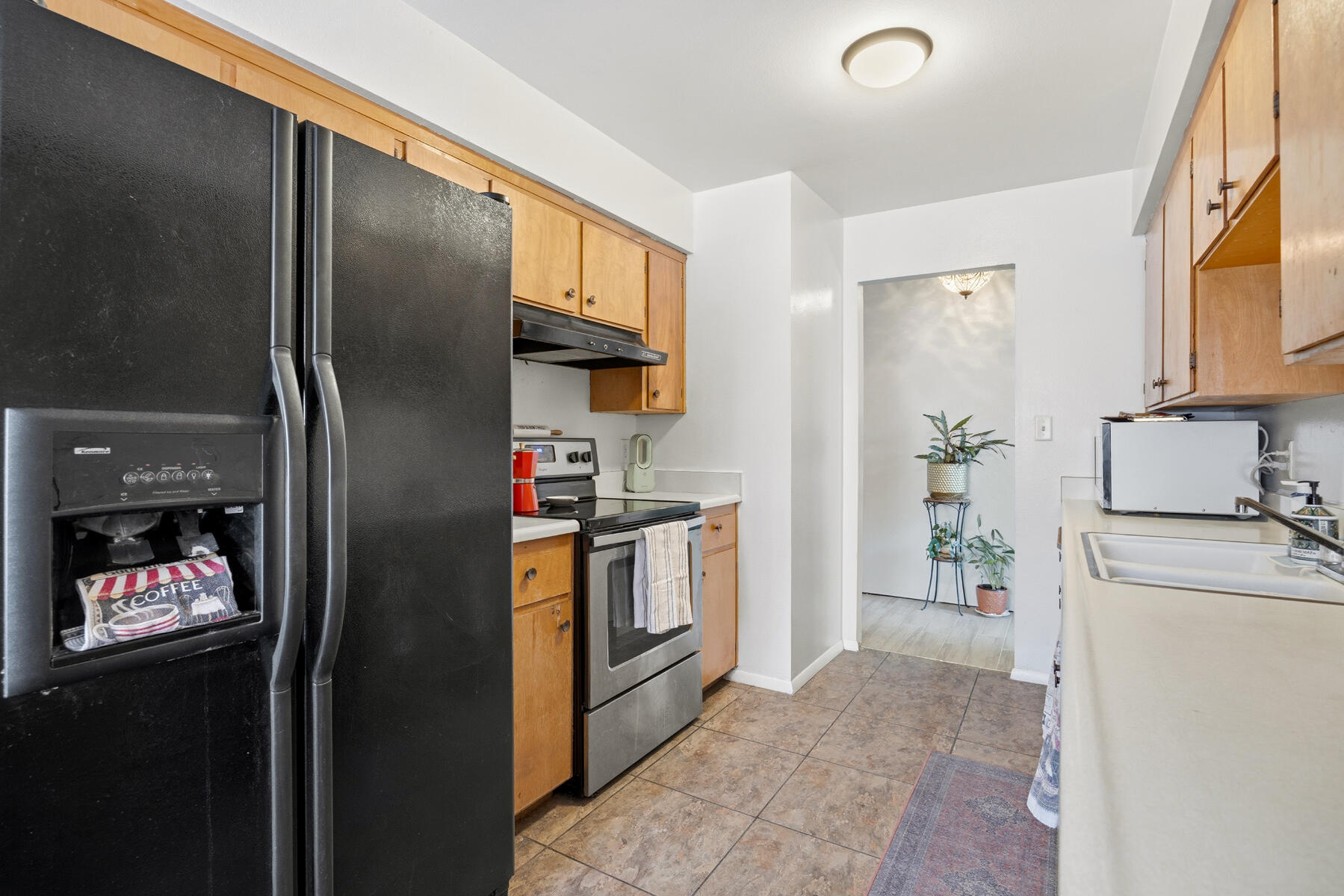 2423 W Norwich Ave, Fresno, CA 93705