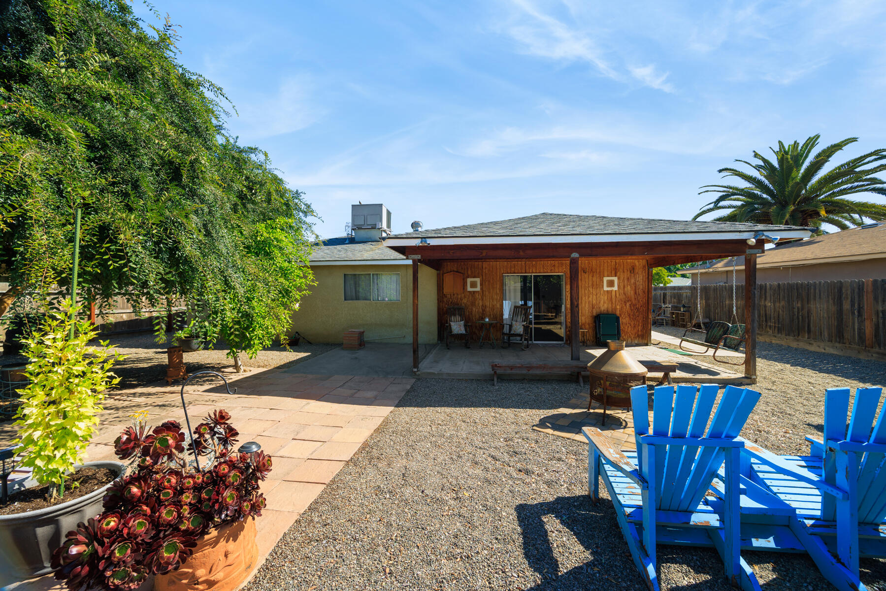 2423 W Norwich Ave, Fresno, CA 93705