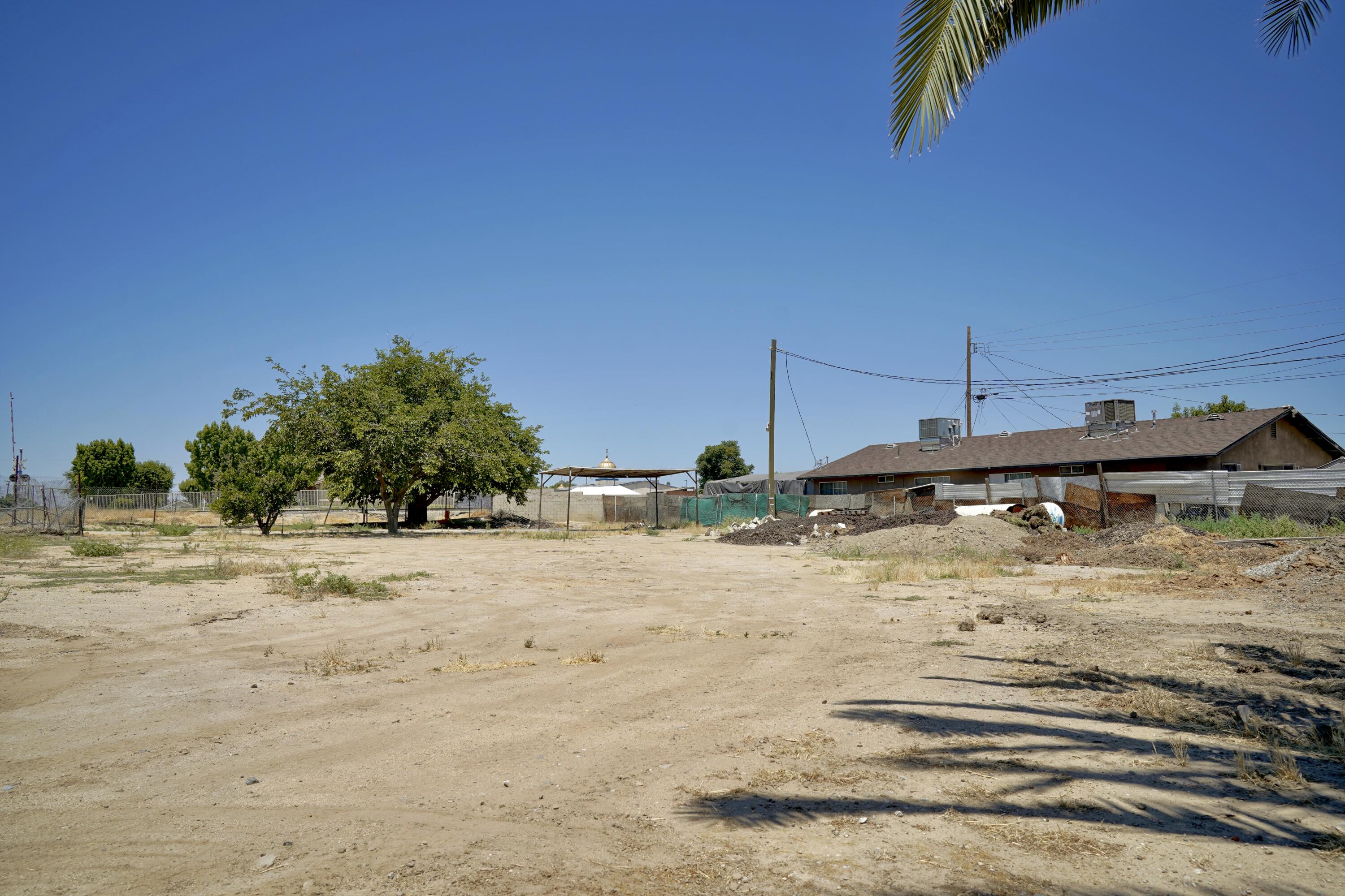 326 Wilson Rd, Bakersfield, CA 93307