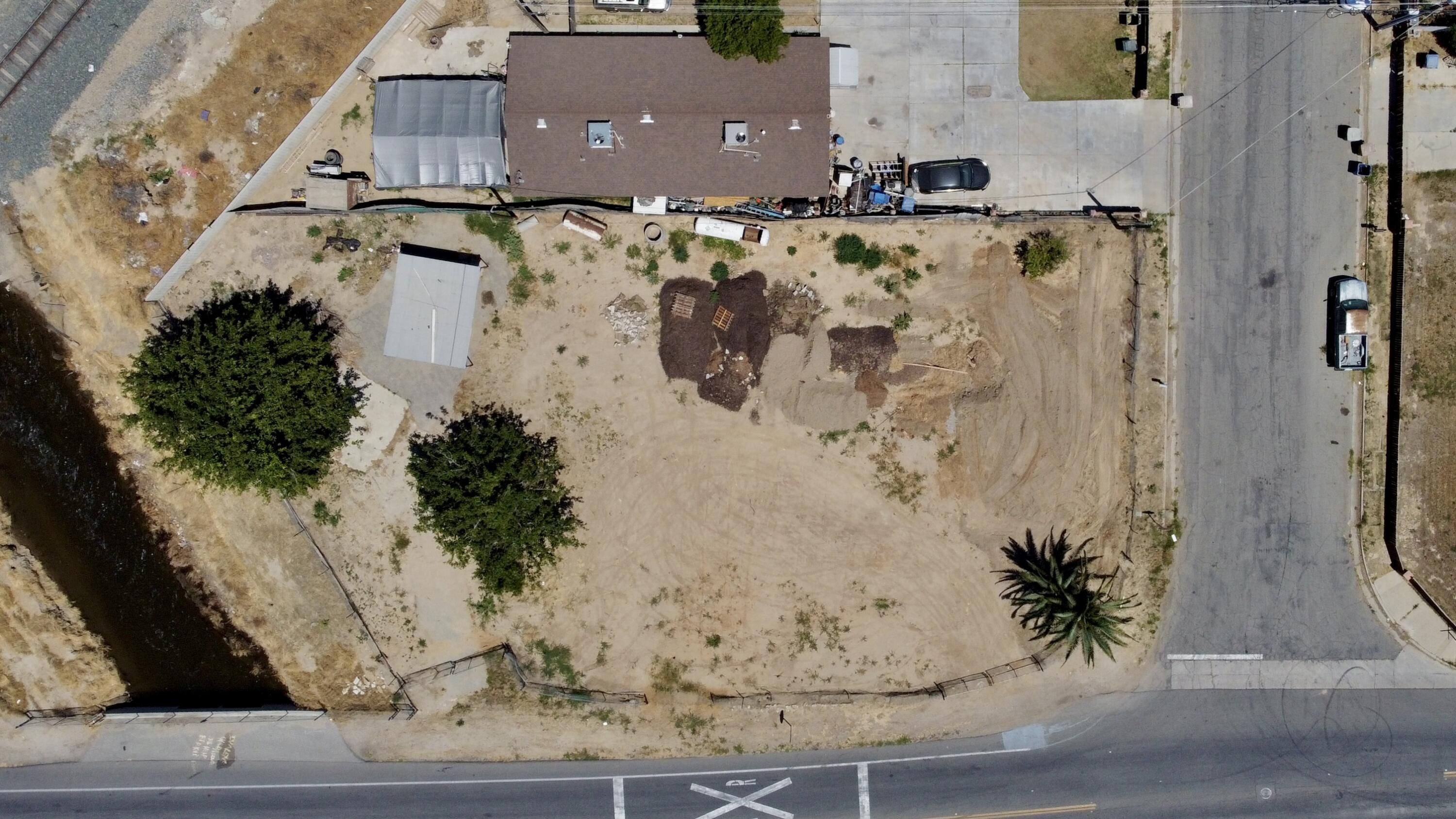 326 Wilson Rd, Bakersfield, CA 93307