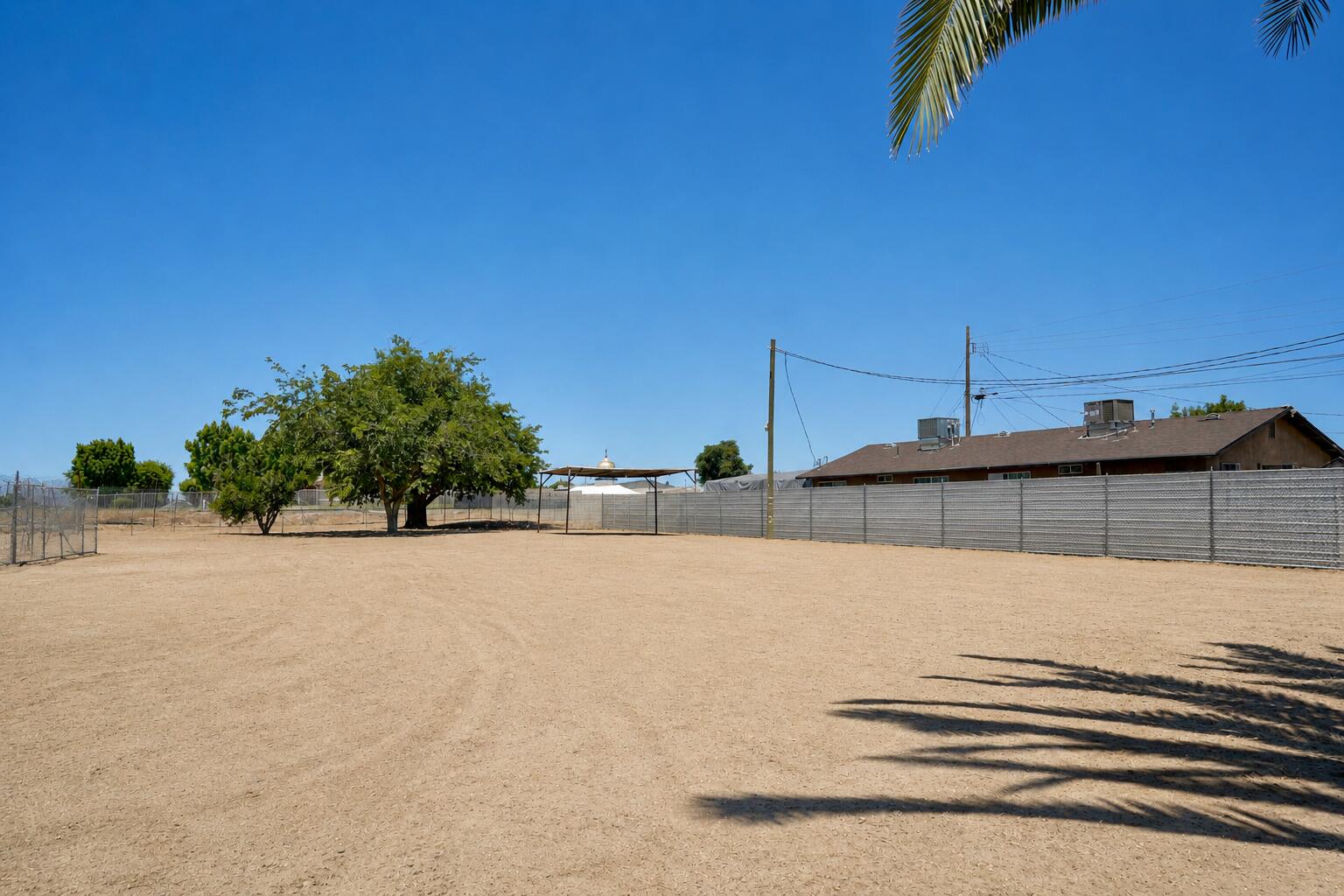 326 Wilson Rd, Bakersfield, CA 93307