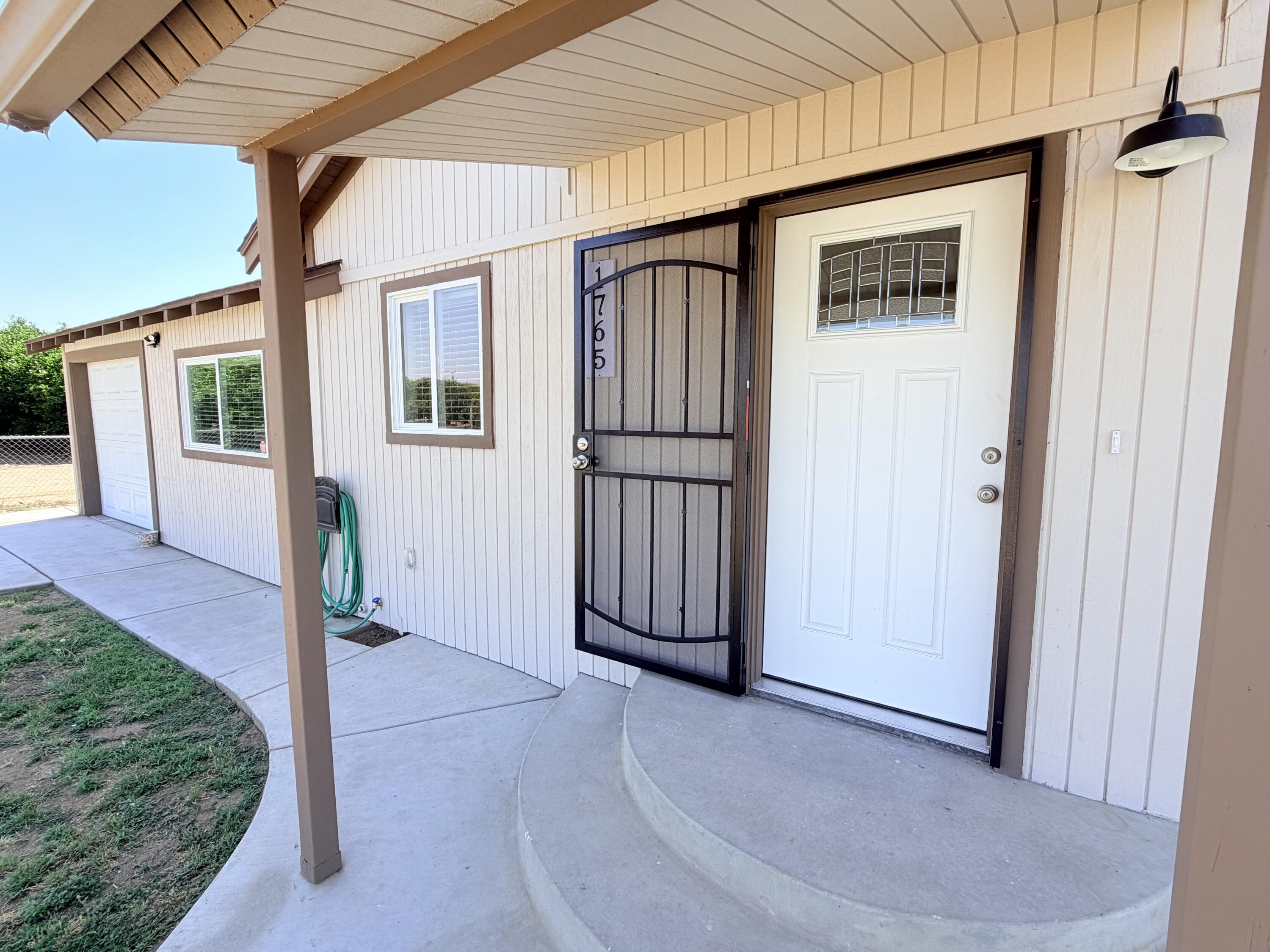 1765 S Crestview St, Porterville, CA 93257