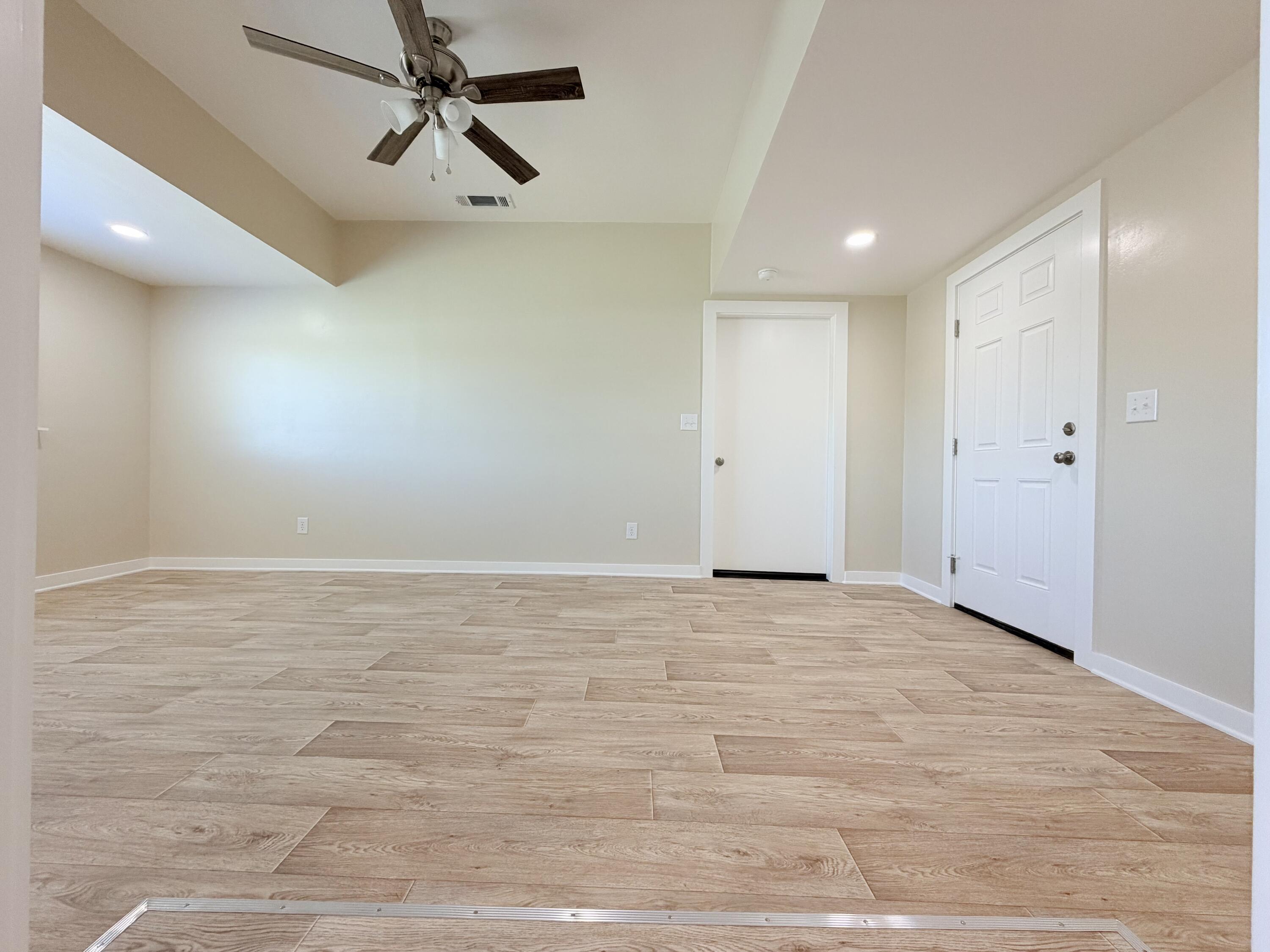 1765 S Crestview St, Porterville, CA 93257
