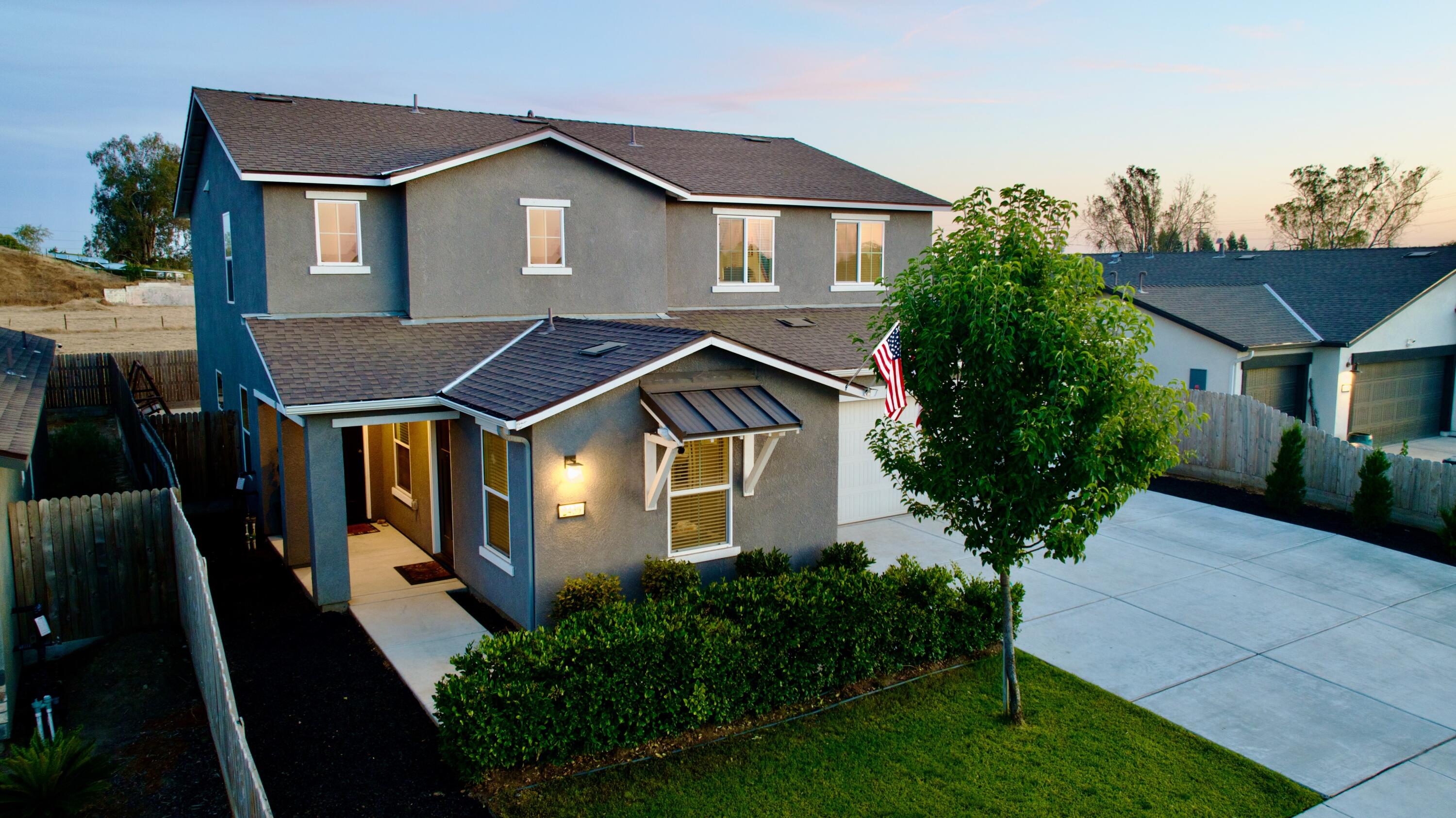 2439 Sawgrass Ave, Tulare, CA 93274