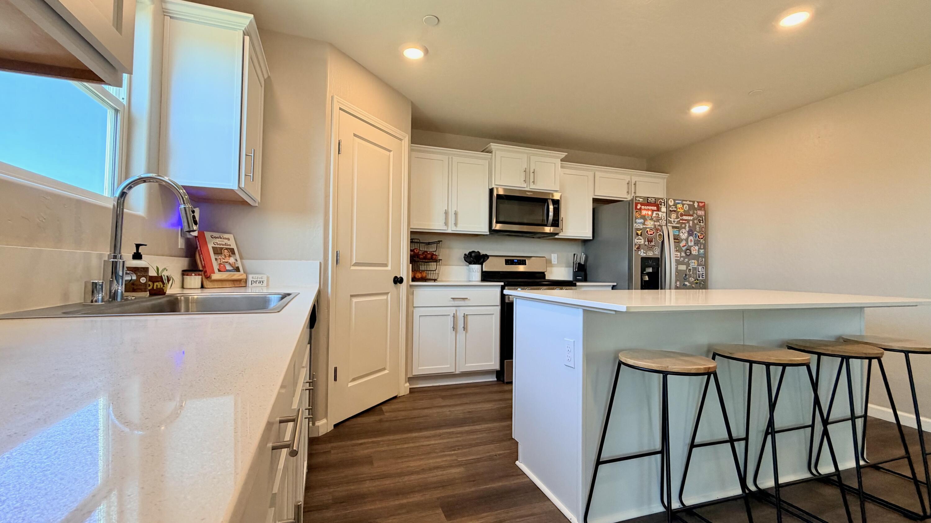 2439 Sawgrass Ave, Tulare, CA 93274