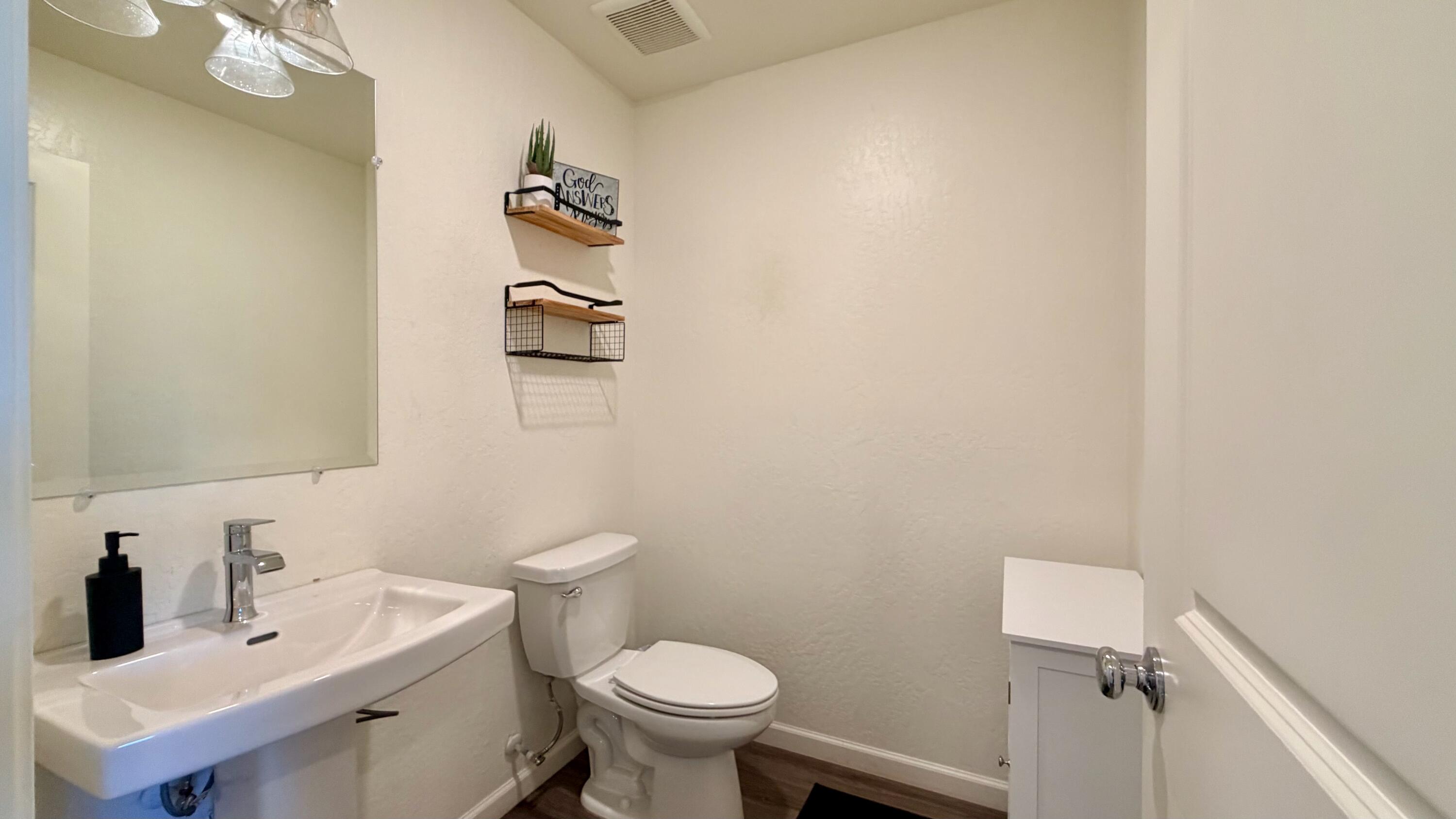 2439 Sawgrass Ave, Tulare, CA 93274