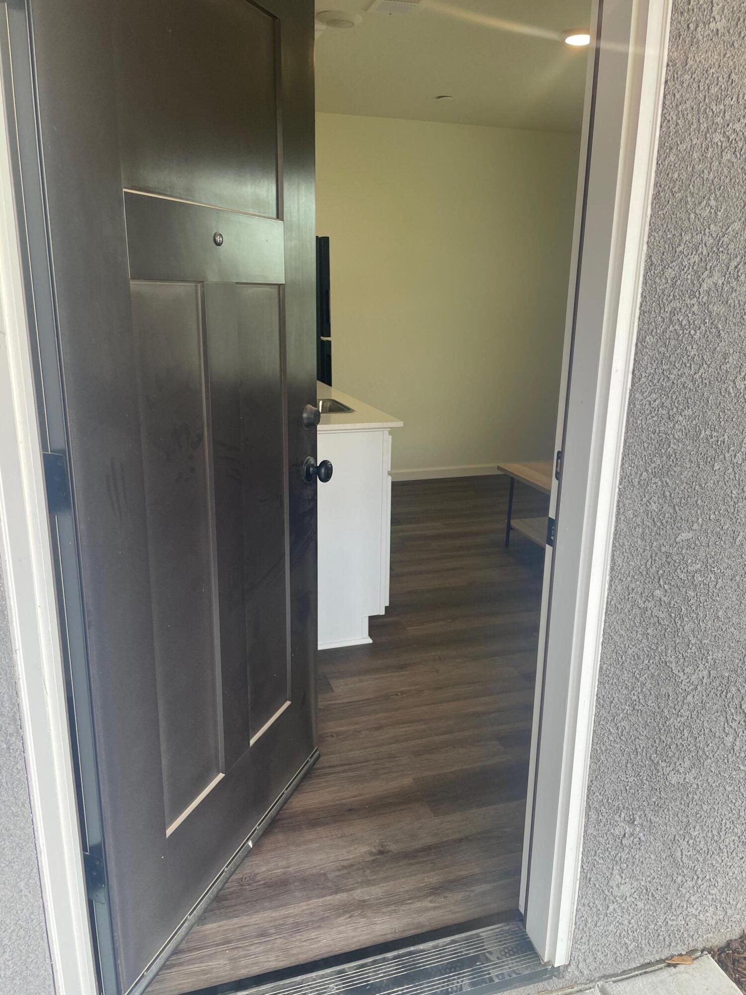 2439 Sawgrass Ave, Tulare, CA 93274