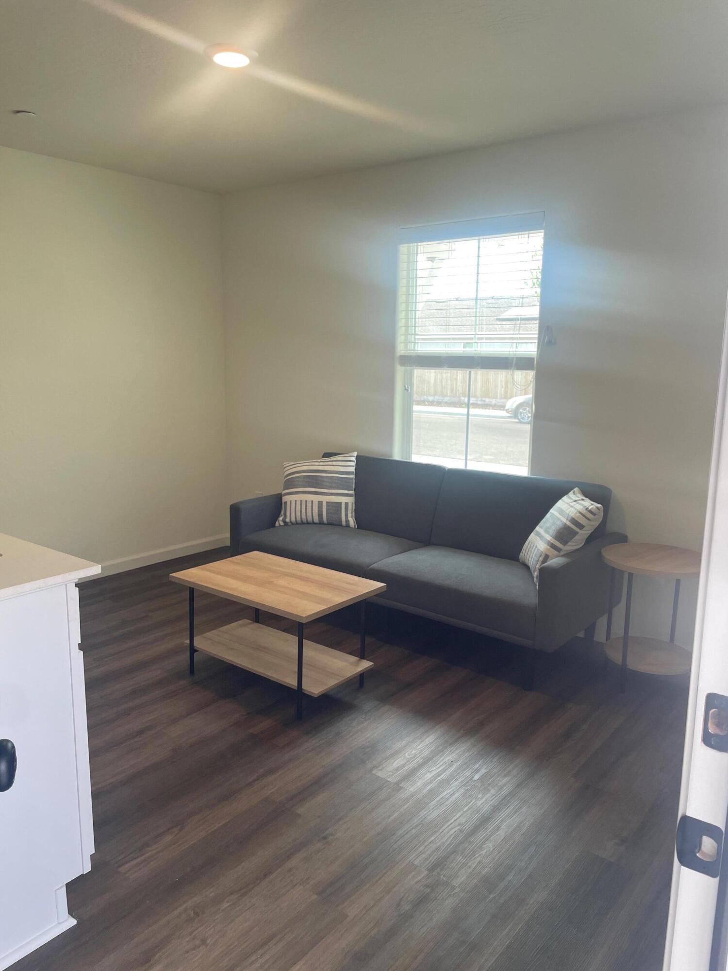 2439 Sawgrass Ave, Tulare, CA 93274