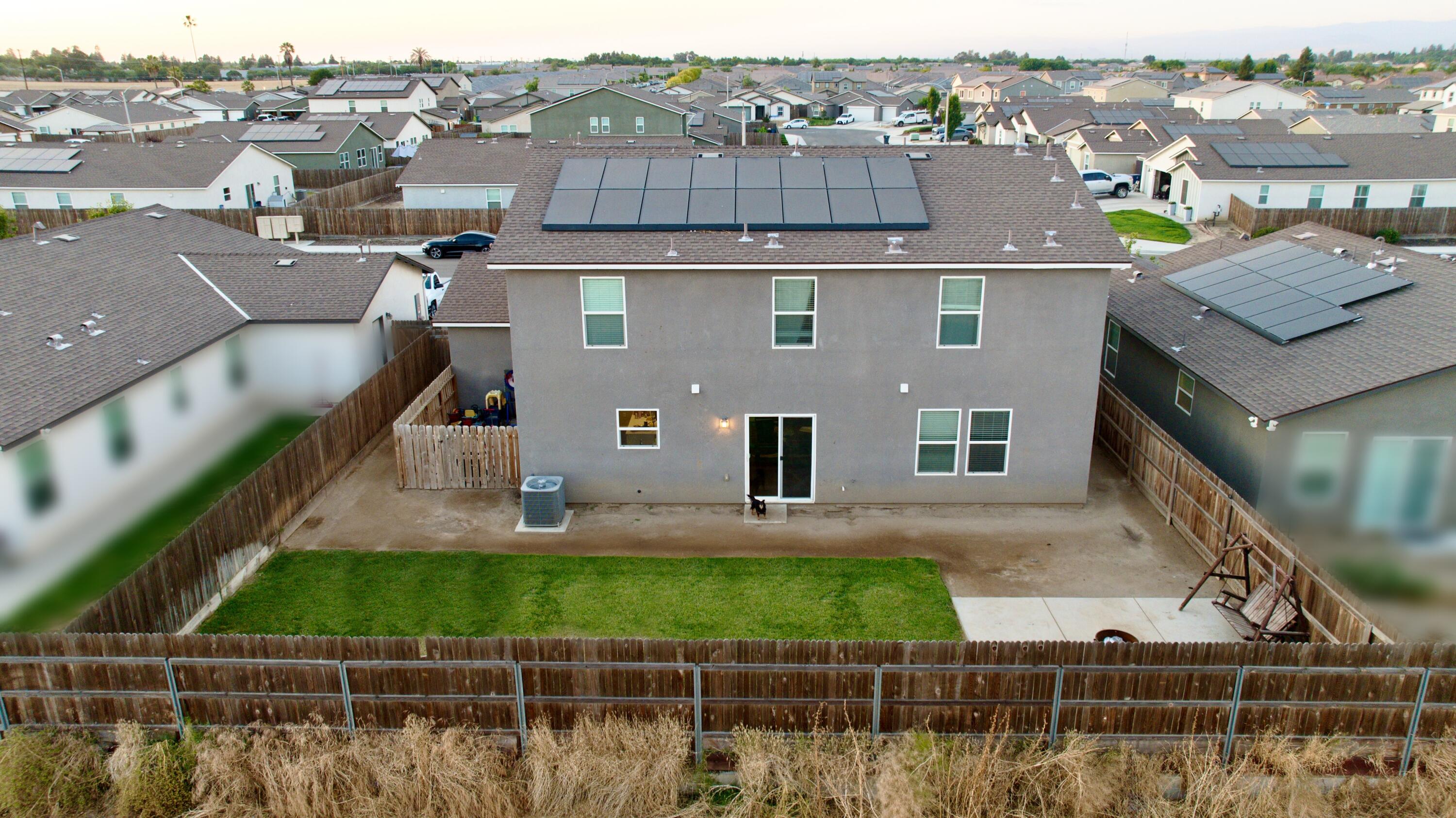 2439 Sawgrass Ave, Tulare, CA 93274