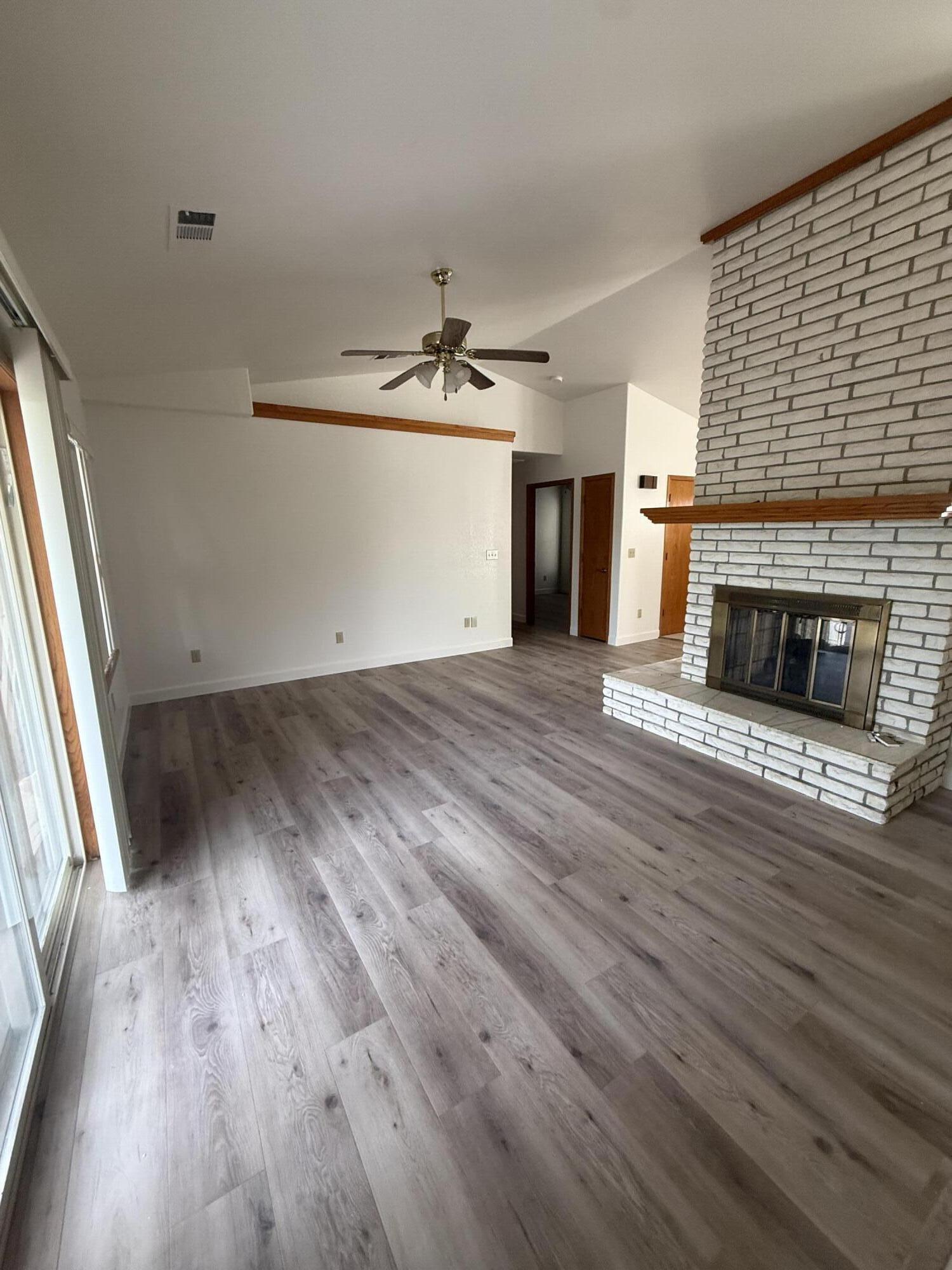 826 Michael Lynn, Lindsay, CA 93247