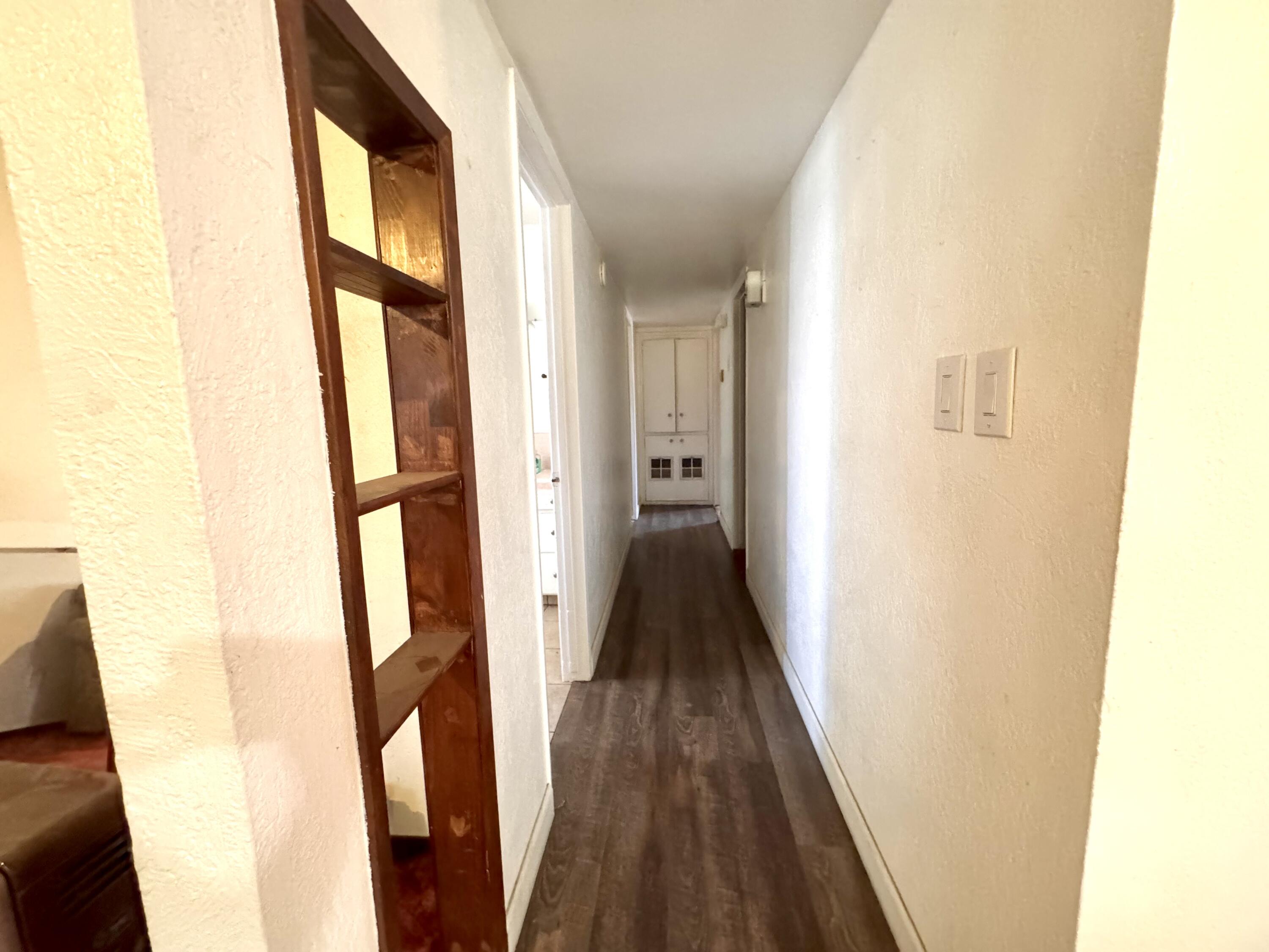 208 N Lombardi St, Porterville, CA 93257
