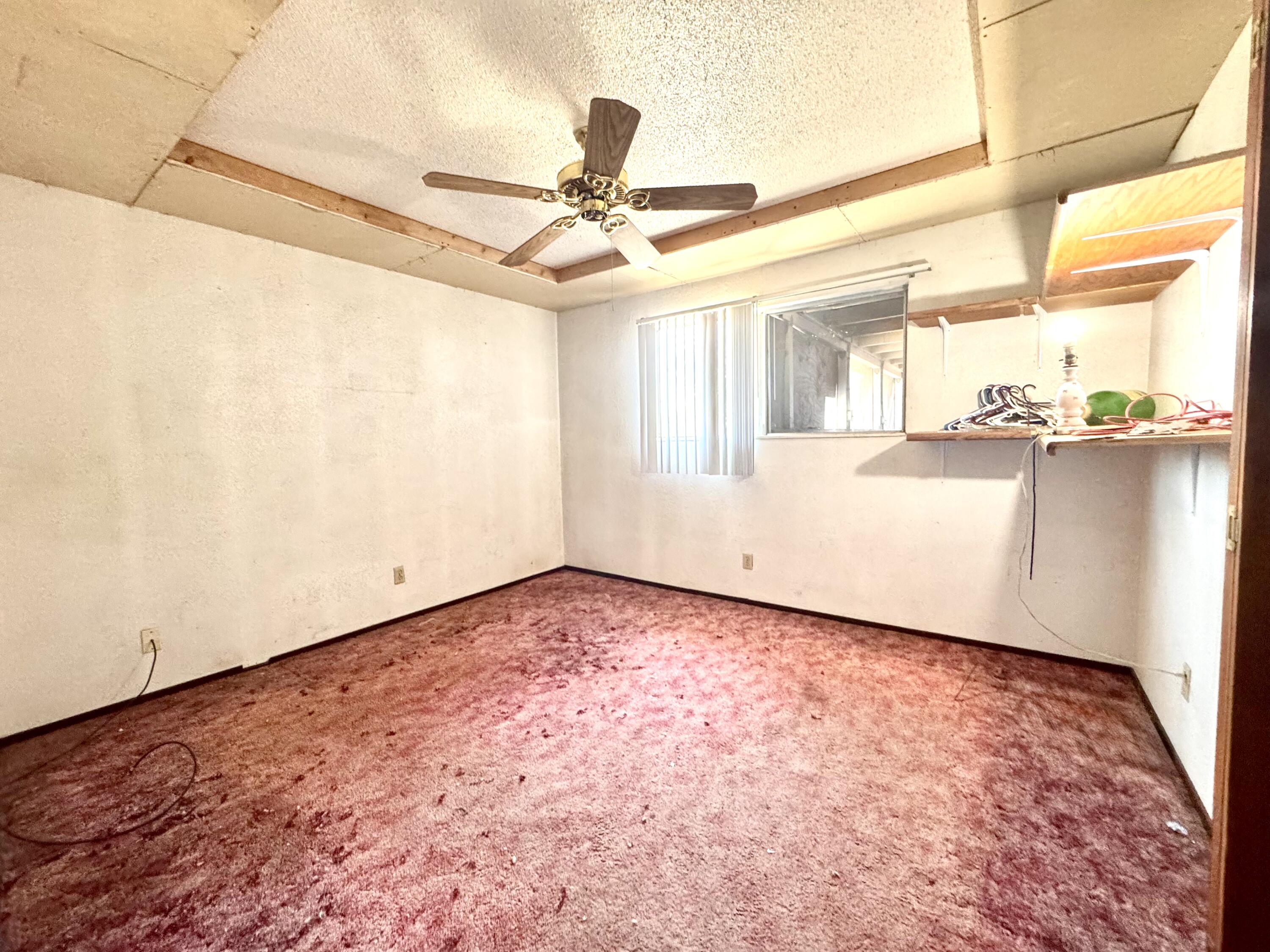 208 N Lombardi St, Porterville, CA 93257