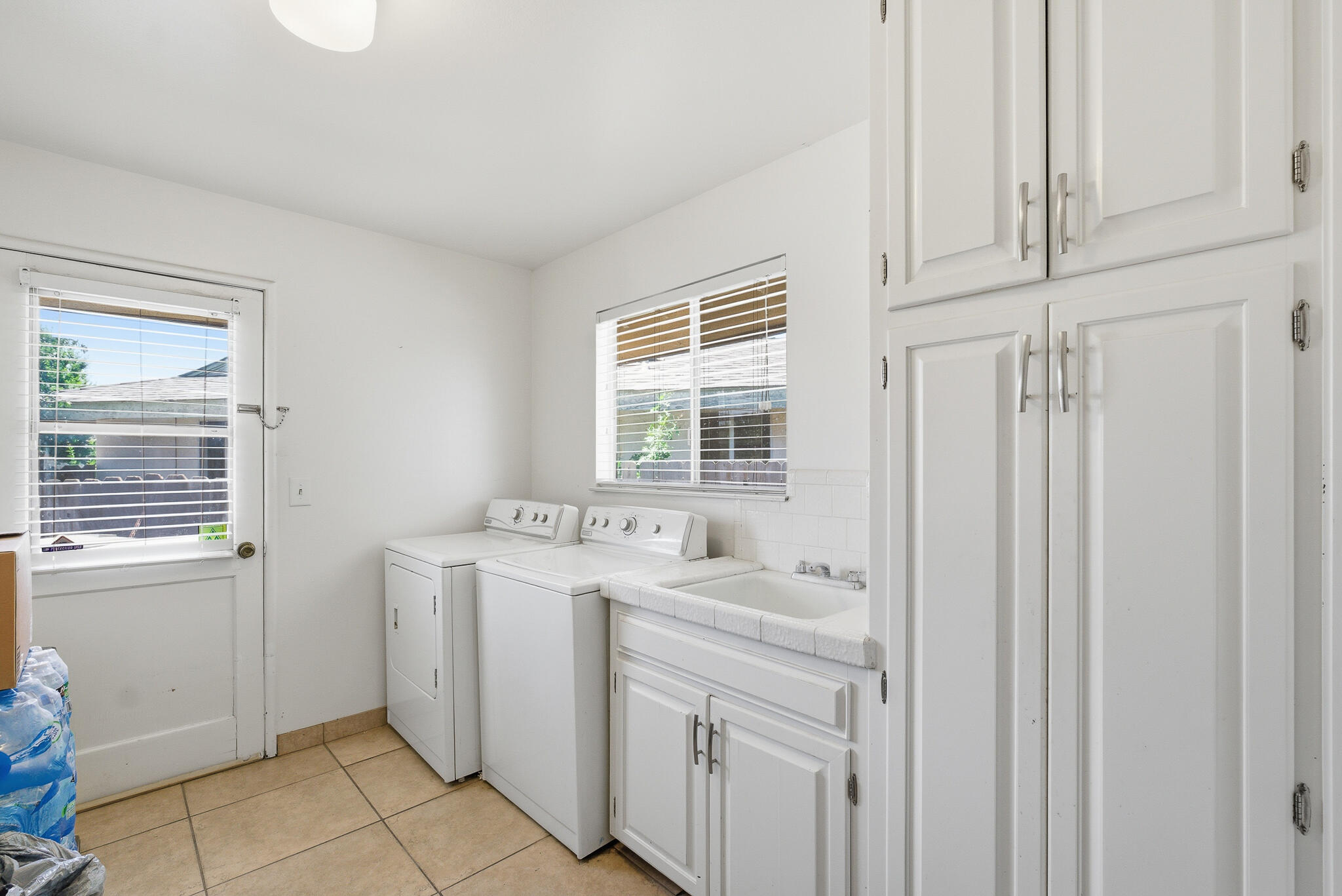511 N Helene St, Tulare, CA 93274