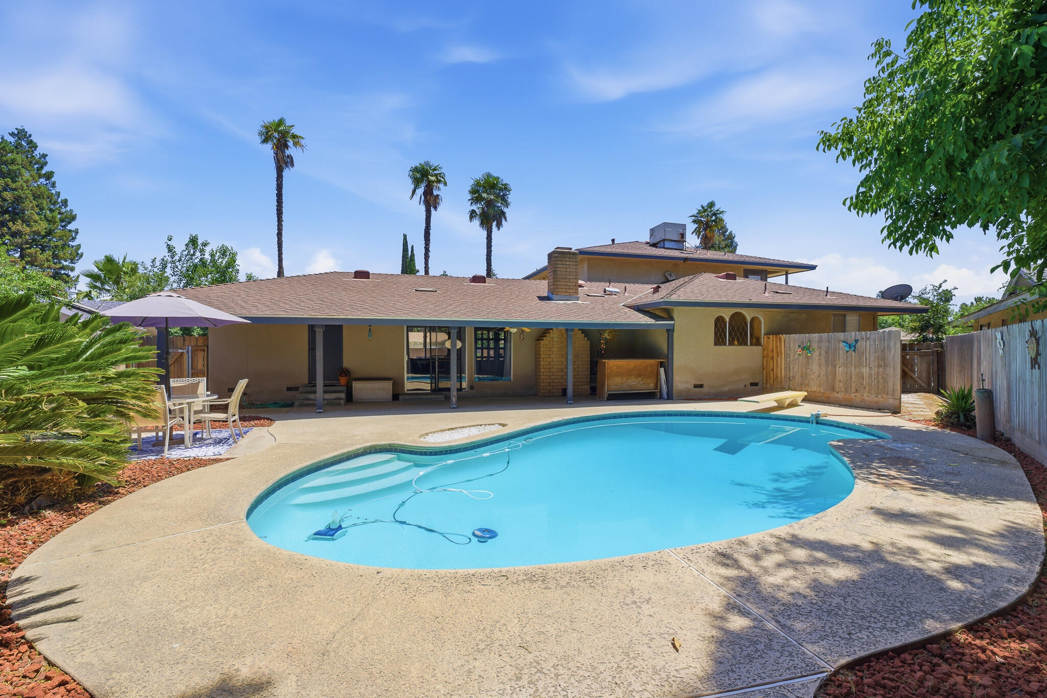 511 N Helene St, Tulare, CA 93274