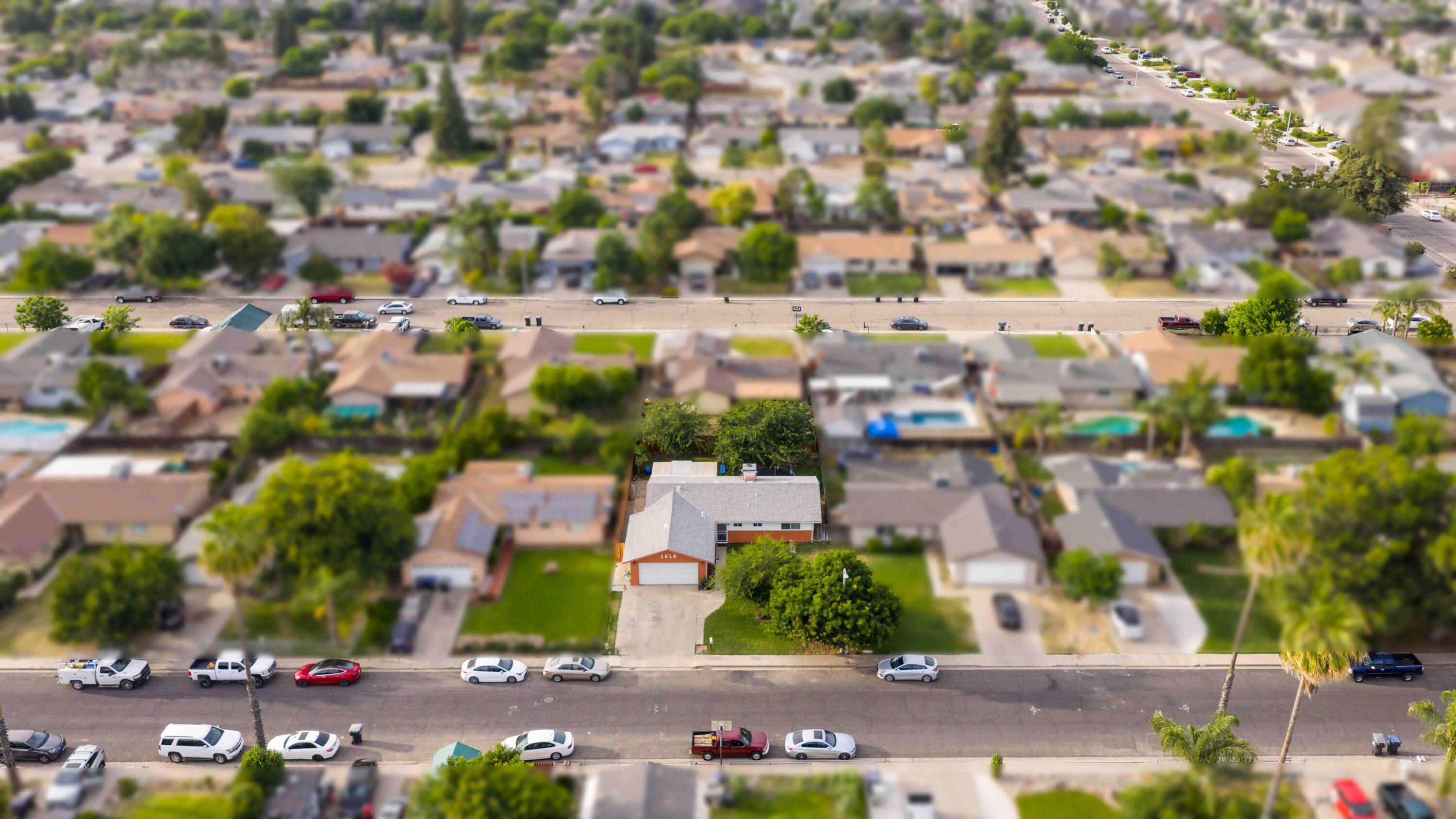 1818 W Buena Vista Ave, Visalia, CA 93291