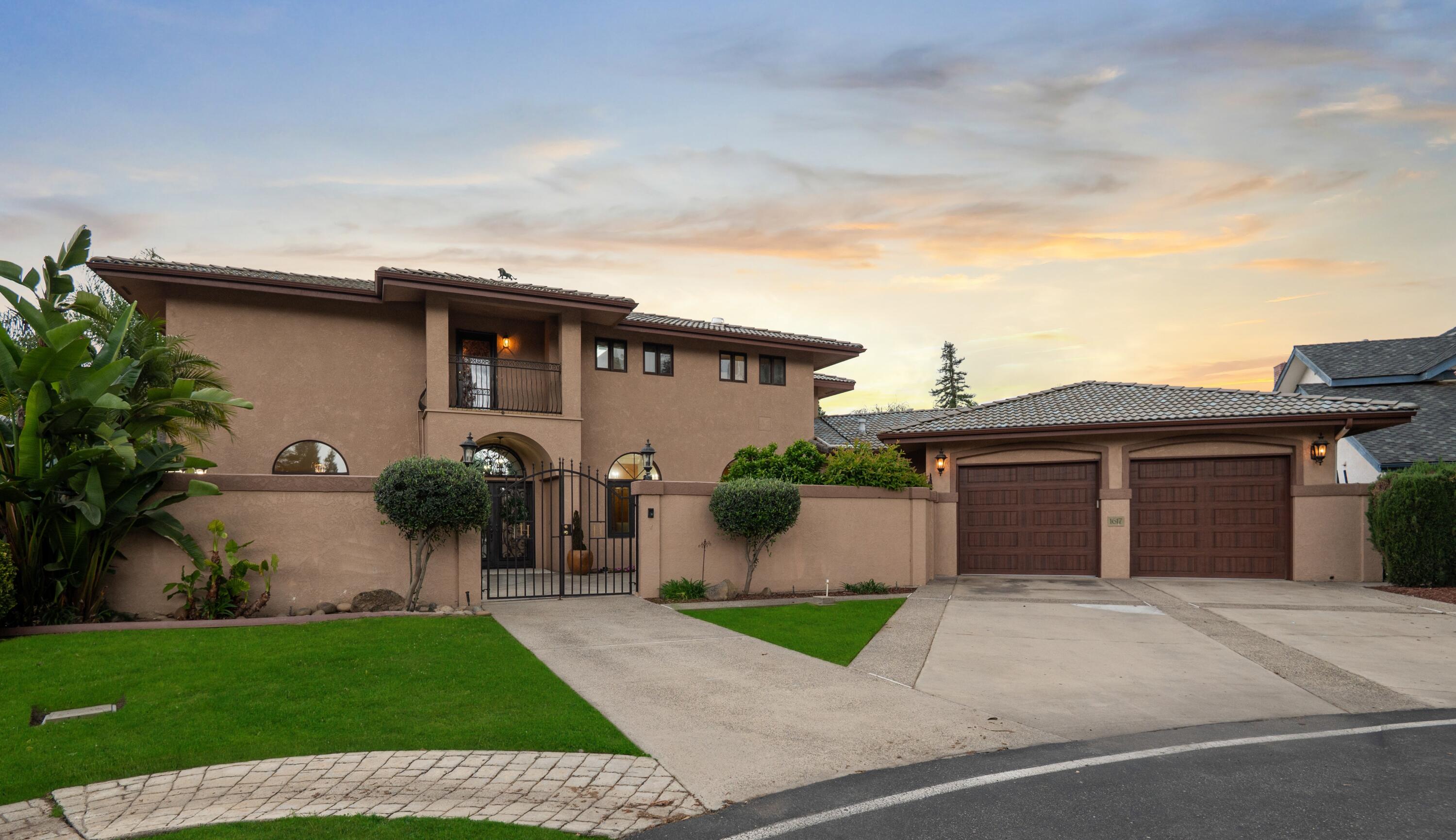 1617 N Aspen Ct, Visalia, CA 93291